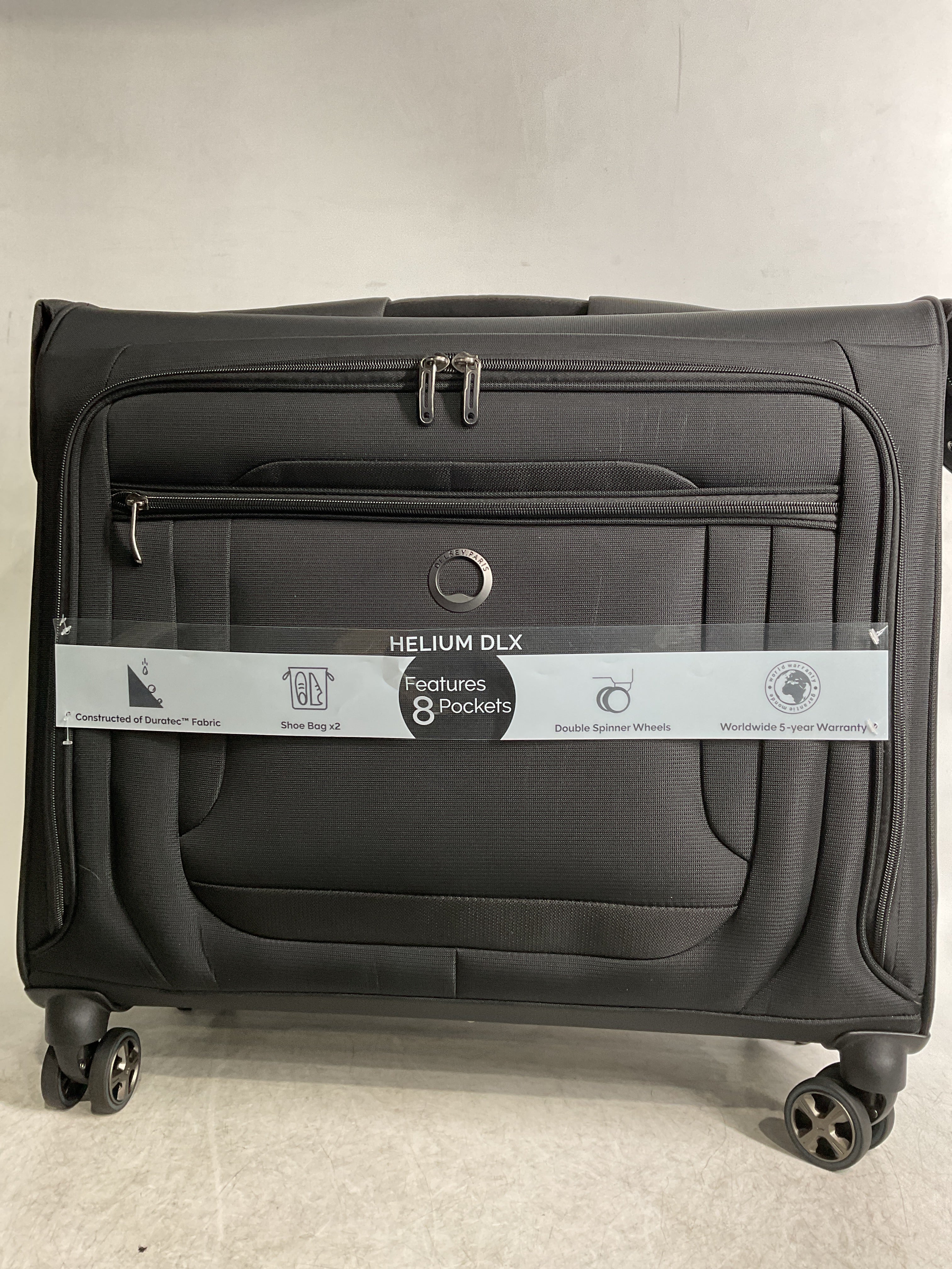 DELSEY Paris Helium DLX Carryon Garment Bag with Spinner Wheels ( Black , 24 Inch ) Black 24 Inch U1