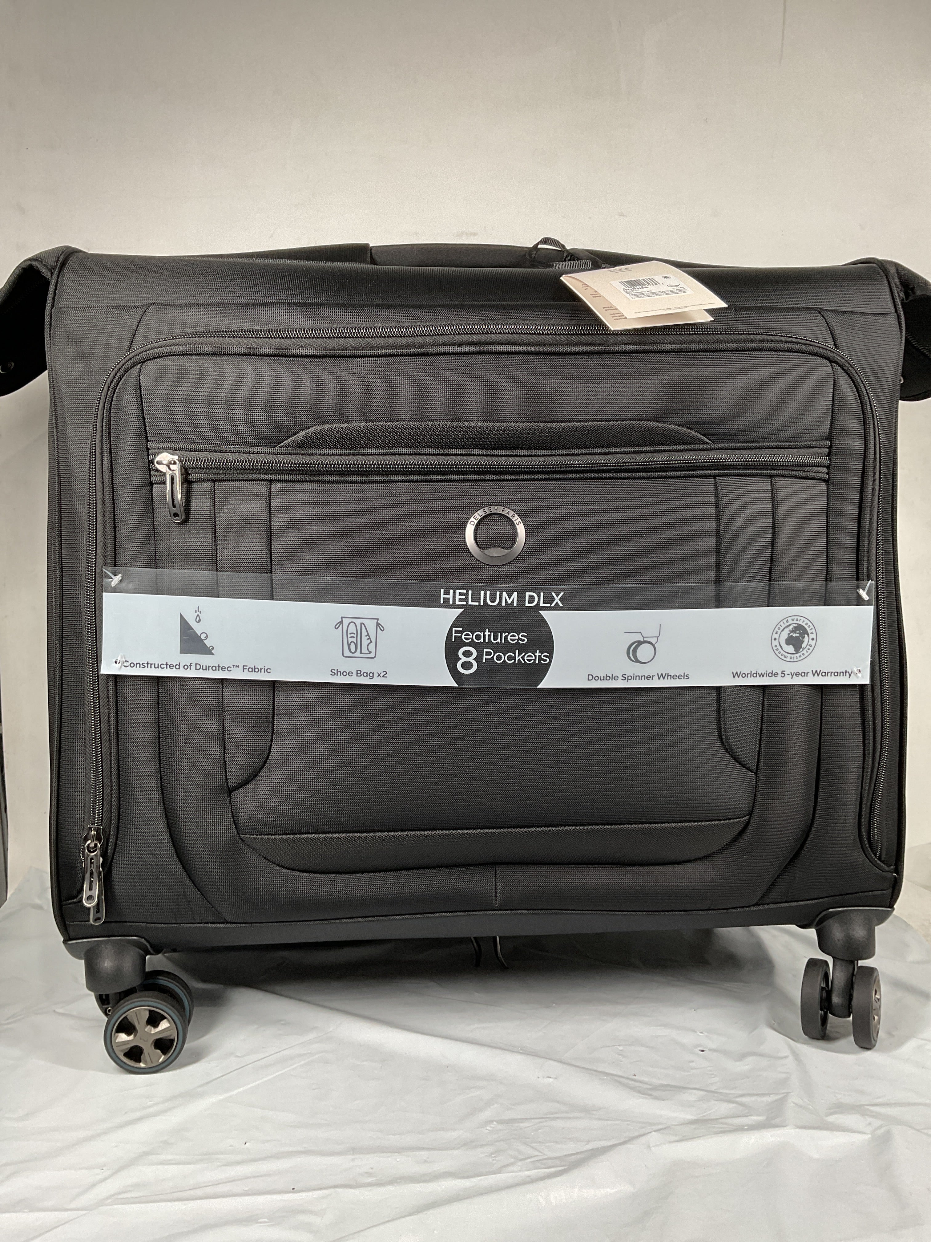 DELSEY Paris Helium DLX Carryon Garment Bag with Spinner Wheels ( Black , 24 Inch ) Black 24 Inch U9