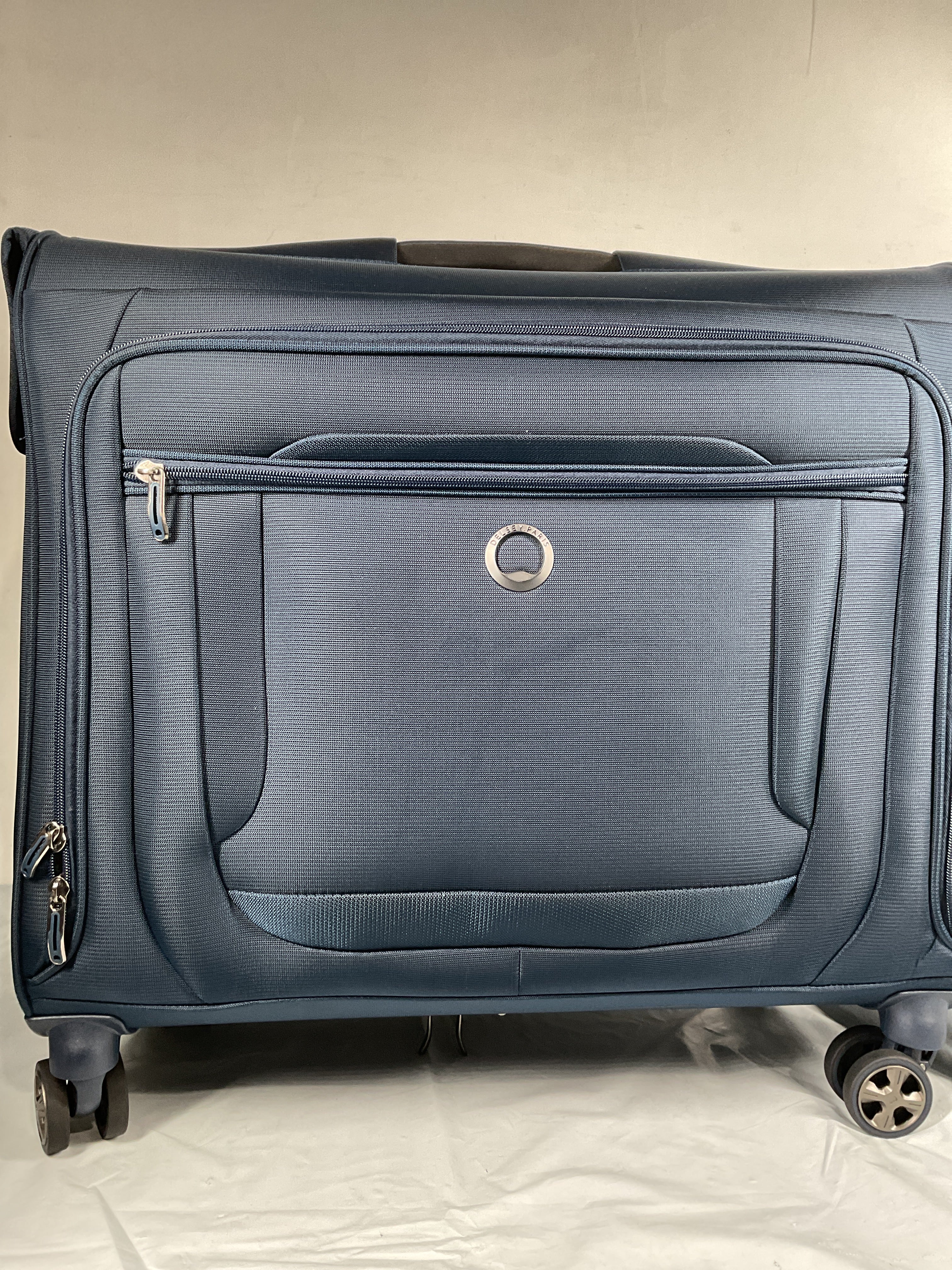 DELSEY Paris Helium DLX Carryon Garment Bag with Spinner Wheels ( Blue , Carry on 20 Inch ) Blue Carry On 20 Inch U3