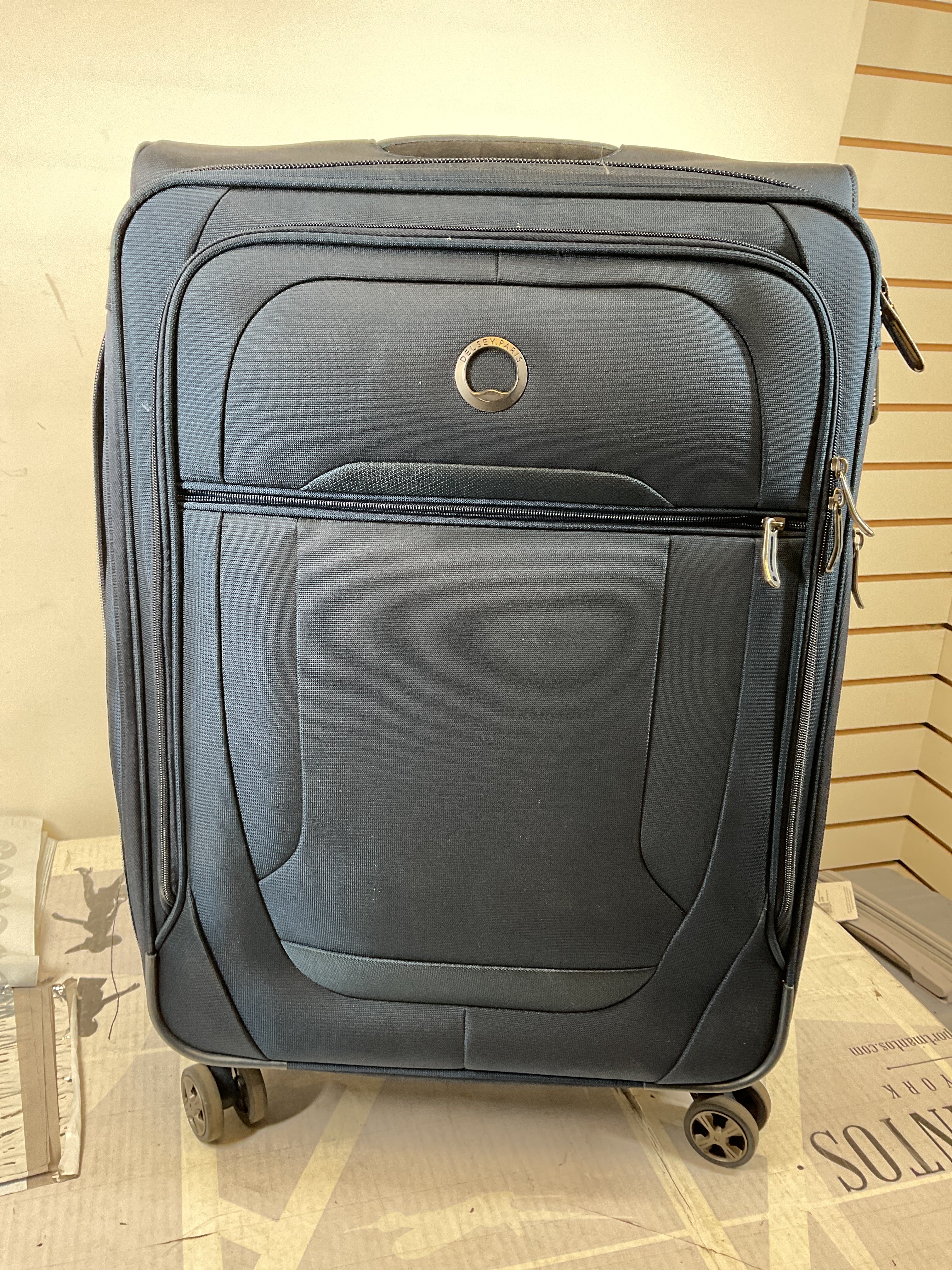 DELSEY Paris Helium DLX Softside Expandable Luggage with Spinner Wheels ( Navy Blue , Checked-Medium 25 Inch ) Navy Blue Checked Medium 25 Inch U5