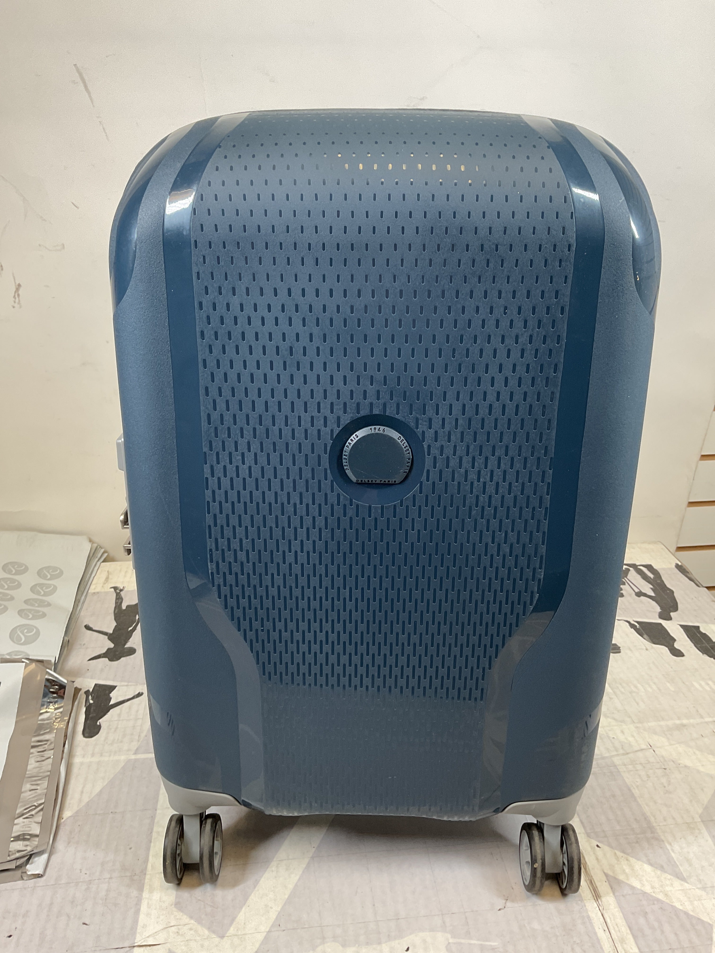 DELSEY Paris Clavel Hardside Expandable Luggage with Spinner Wheels ( BLUE JEAN , Carry-On 19 Inch ) BLUE JEAN Carry On 19 Inch U43
