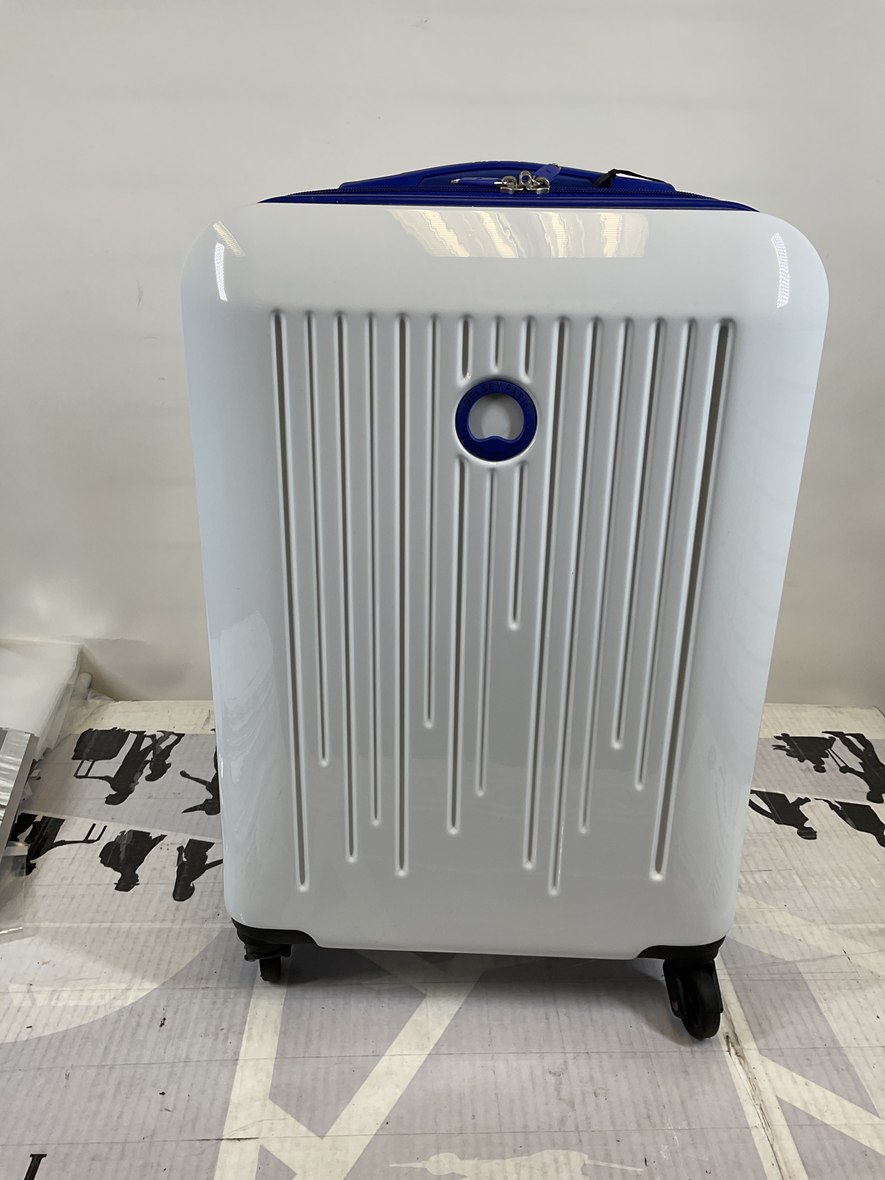 Delsey Paris Christine Hardside Expandable Luggage with Spinner Wheels ( White with Blue Trim , Carry On 20 Inch ) White with Blue Trim Carry On 20 Inch U1
