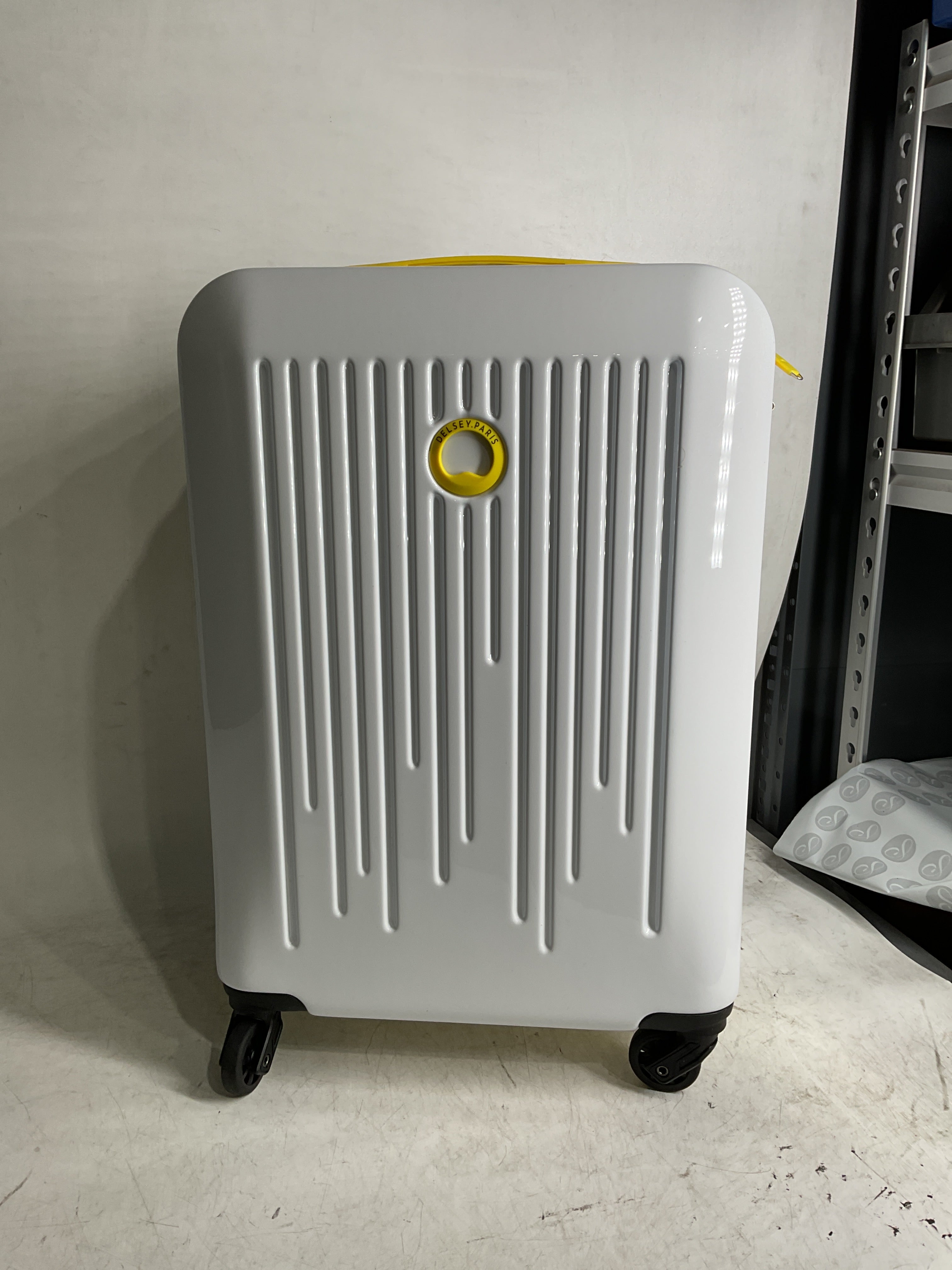 Delsey Paris Christine Hardside Expandable Luggage with Spinner Wheels ( White with Yellow Trim , Carry On 20 Inch ) White with Yellow Trim Carry On 20 Inch U2