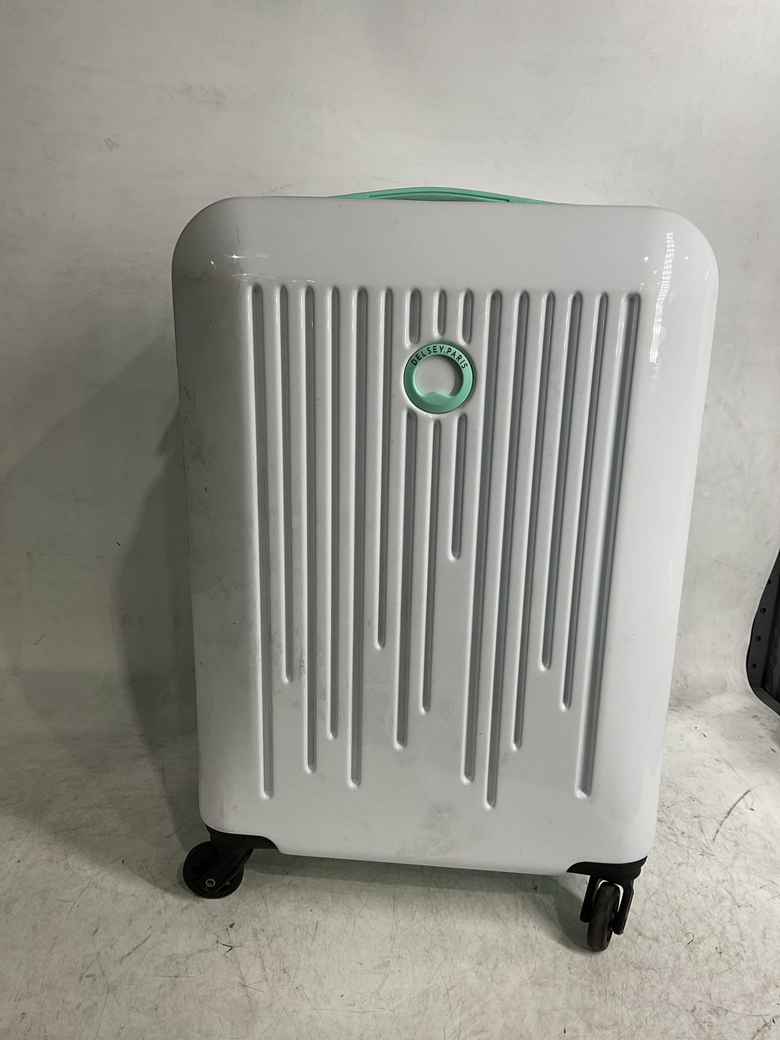 Delsey Paris Christine Hardside Expandable Luggage with Spinner Wheels ( White with Teal Trim , Carry On 20 Inch ) White with Teal Trim Carry On 20 Inch U4