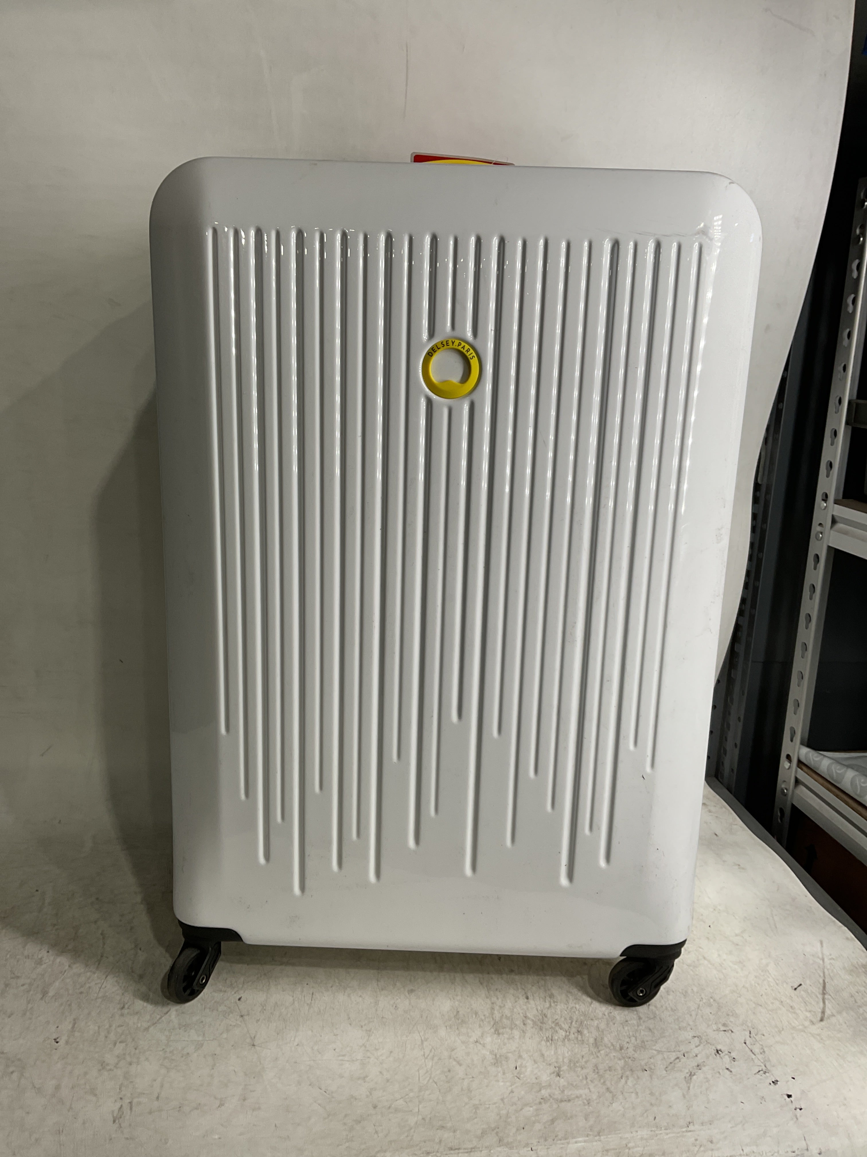 Delsey Paris Christine Hardside Expandable Luggage with Spinner Wheels ( White with Yellow Trim , Checked-Large 28 Inch ) White with Yellow Trim Checked Large 28 Inch U2