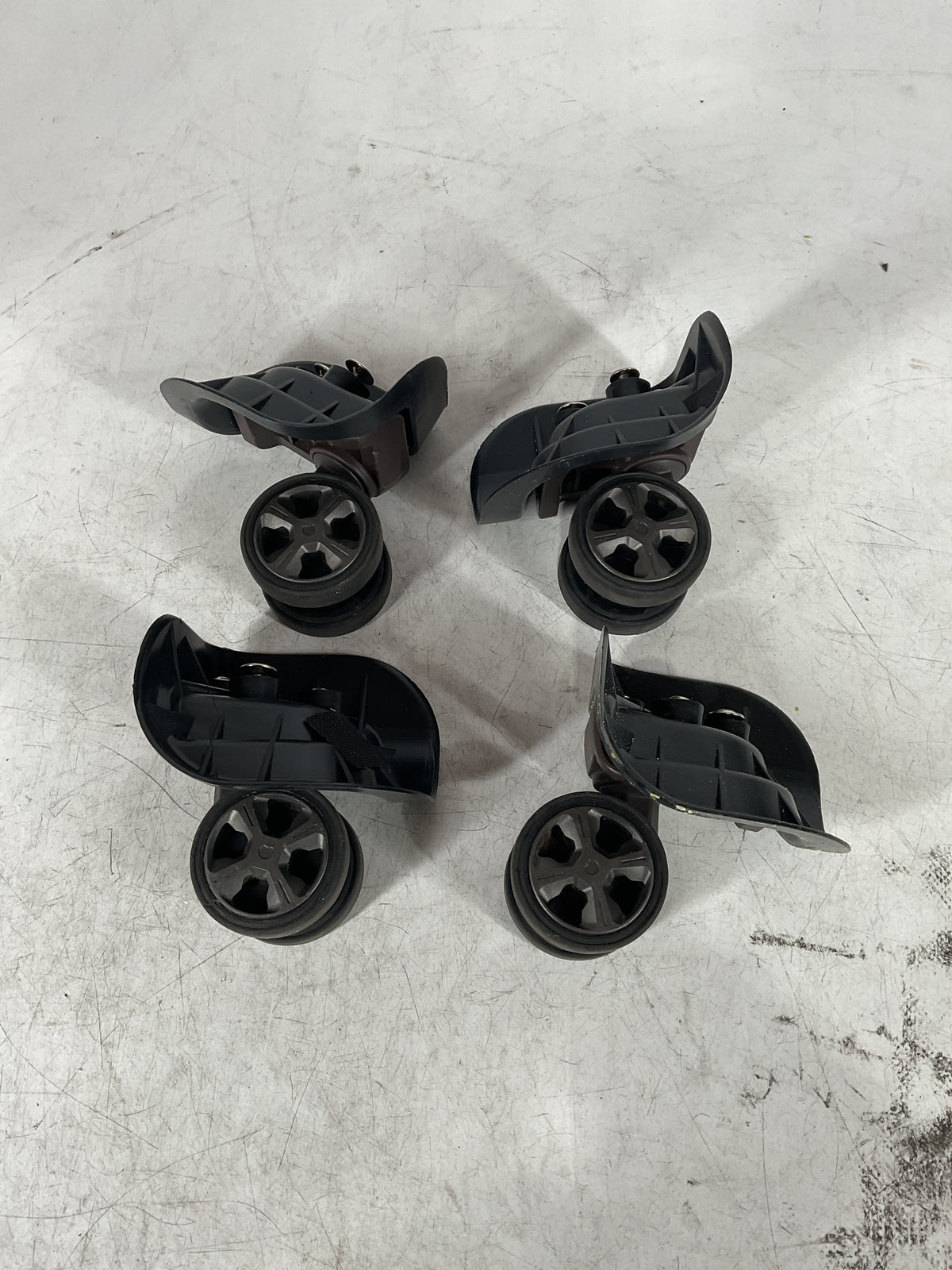 Delsey Paris Chalet Large Set of 4 Wheels U30