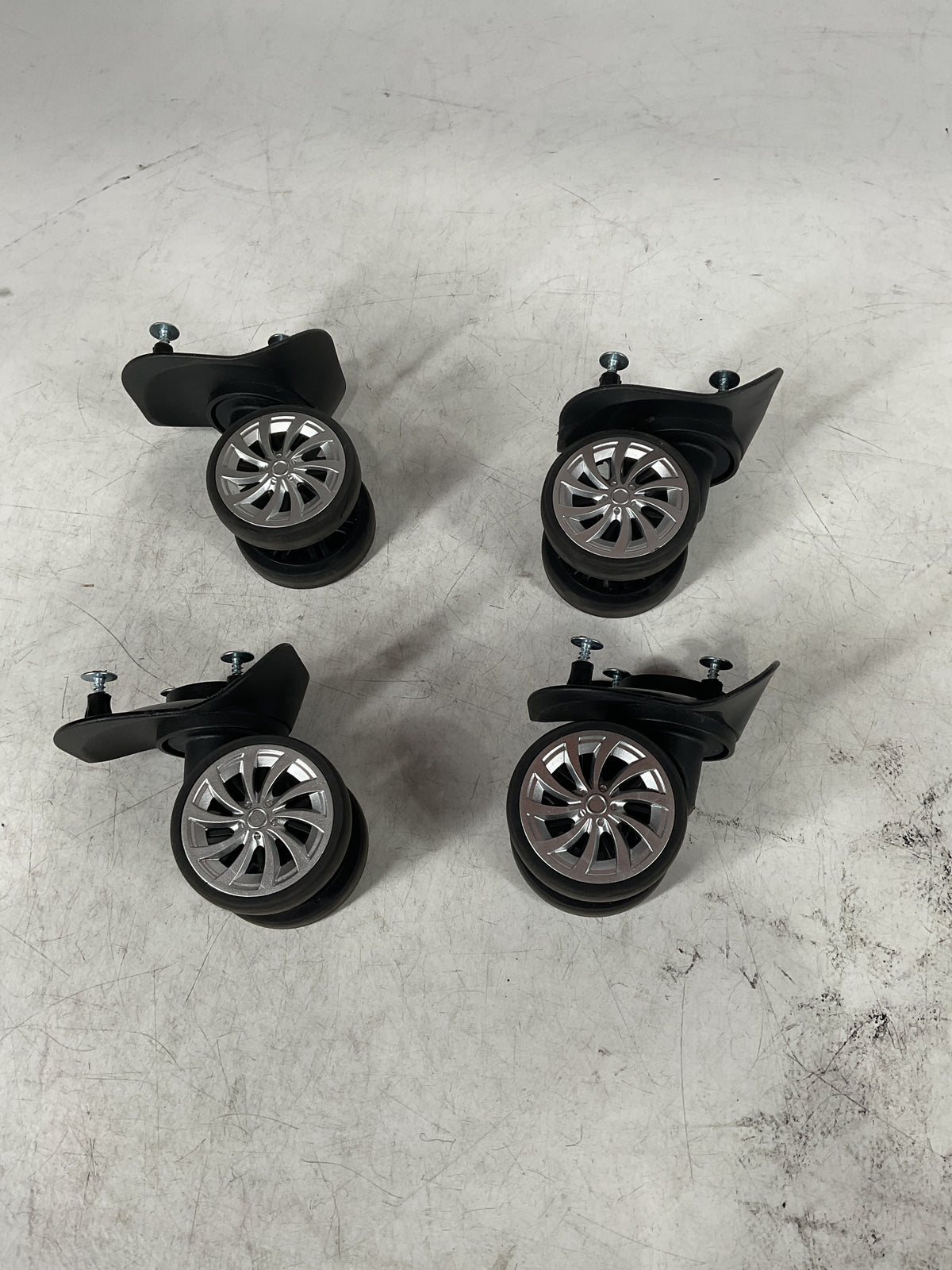 Delsey Jessica Medium Set of 4 Wheels U37