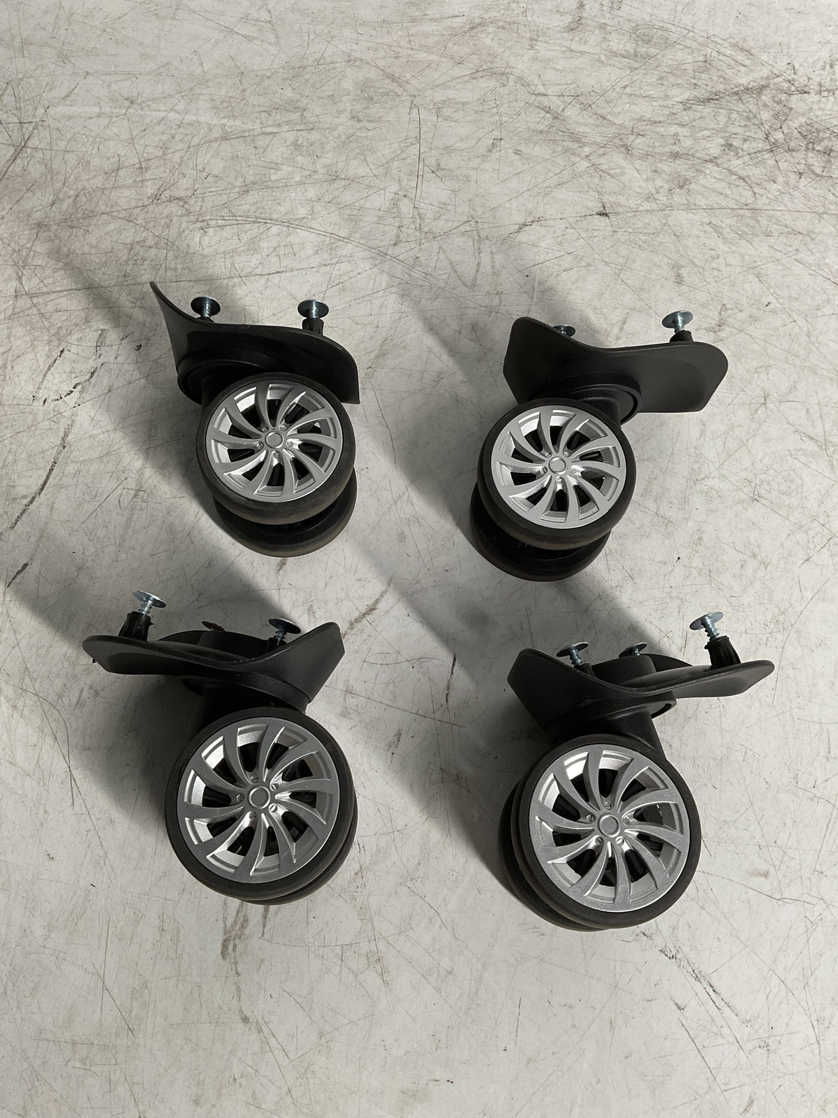 Delsey Paris Jessica Carry On Set of 4 Wheels U60