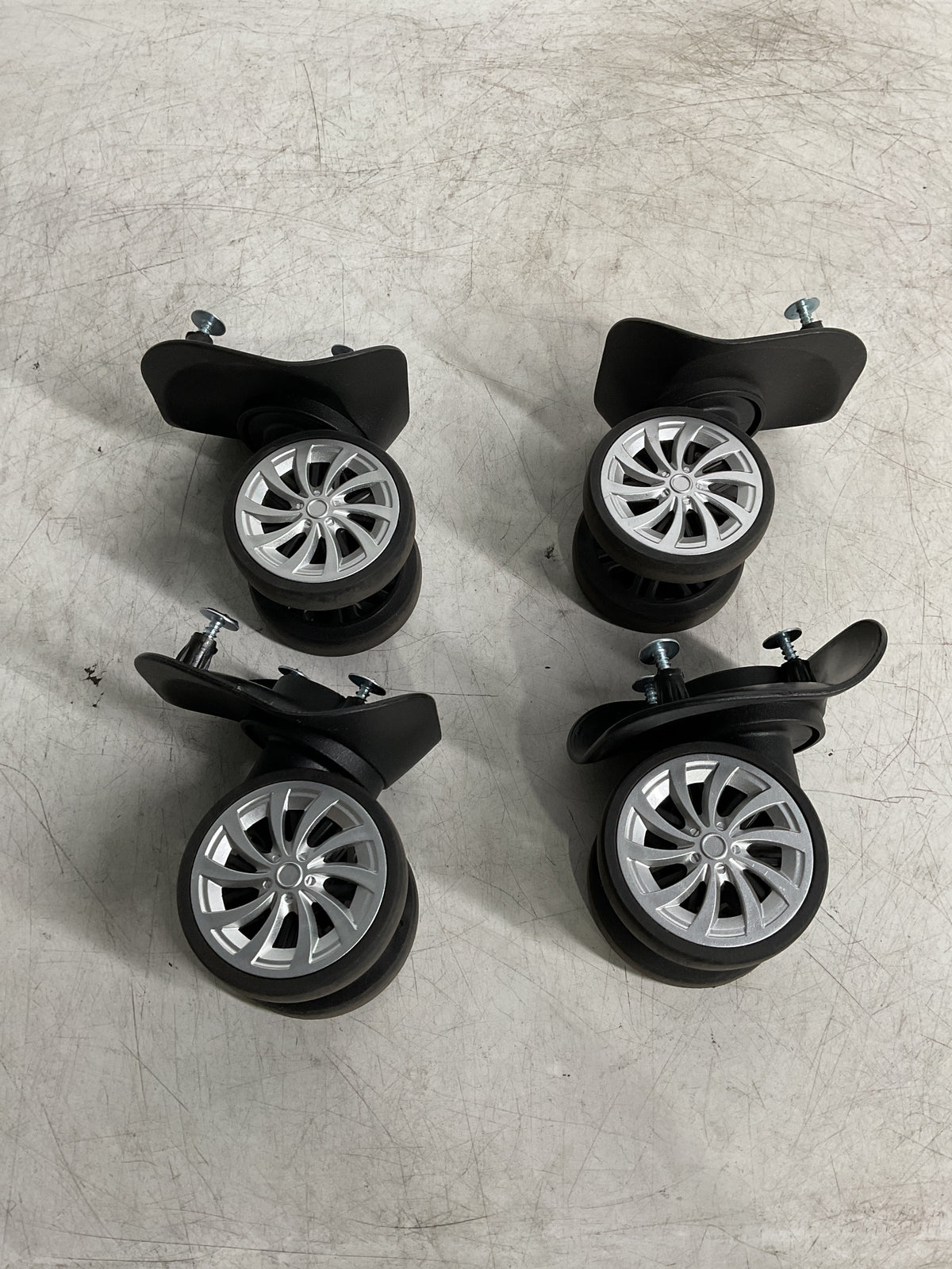 Delsey Paris Jessica Large Set of 4 Wheels U63