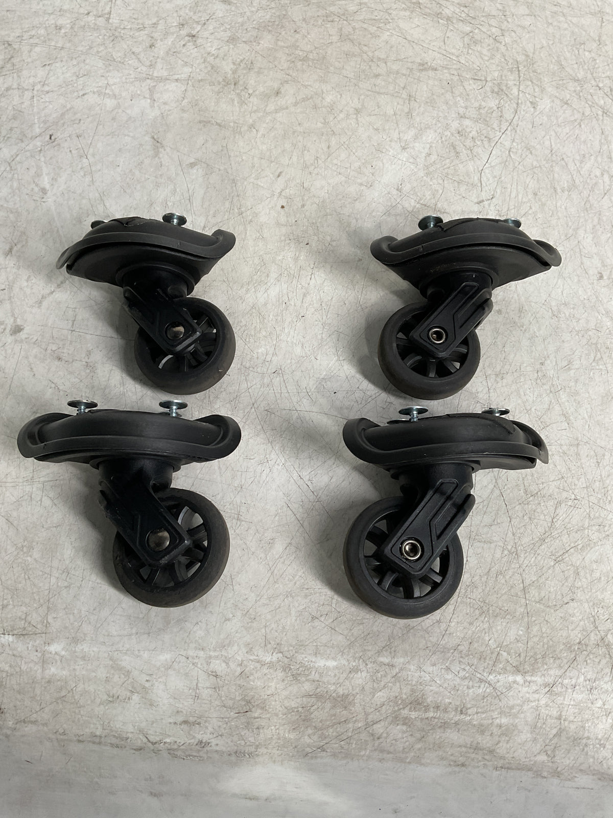 Delsey Paris Christine Medium Set of 4 Wheels U66