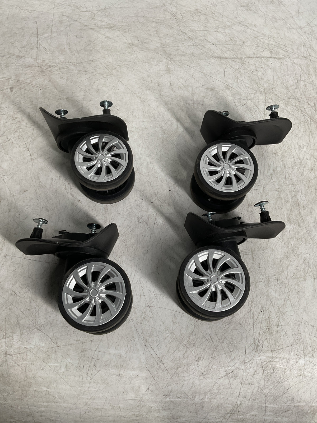 Delsey Paris Margot Large Set of 4 Wheels U67