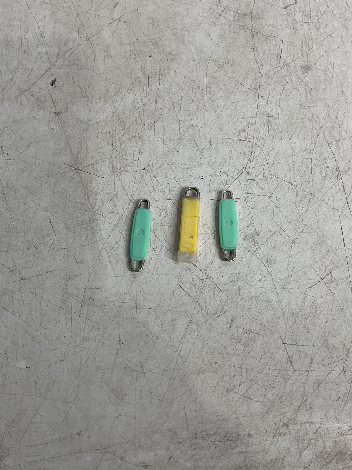 Delsey Paris Christine Set of Zipper Pulls U5