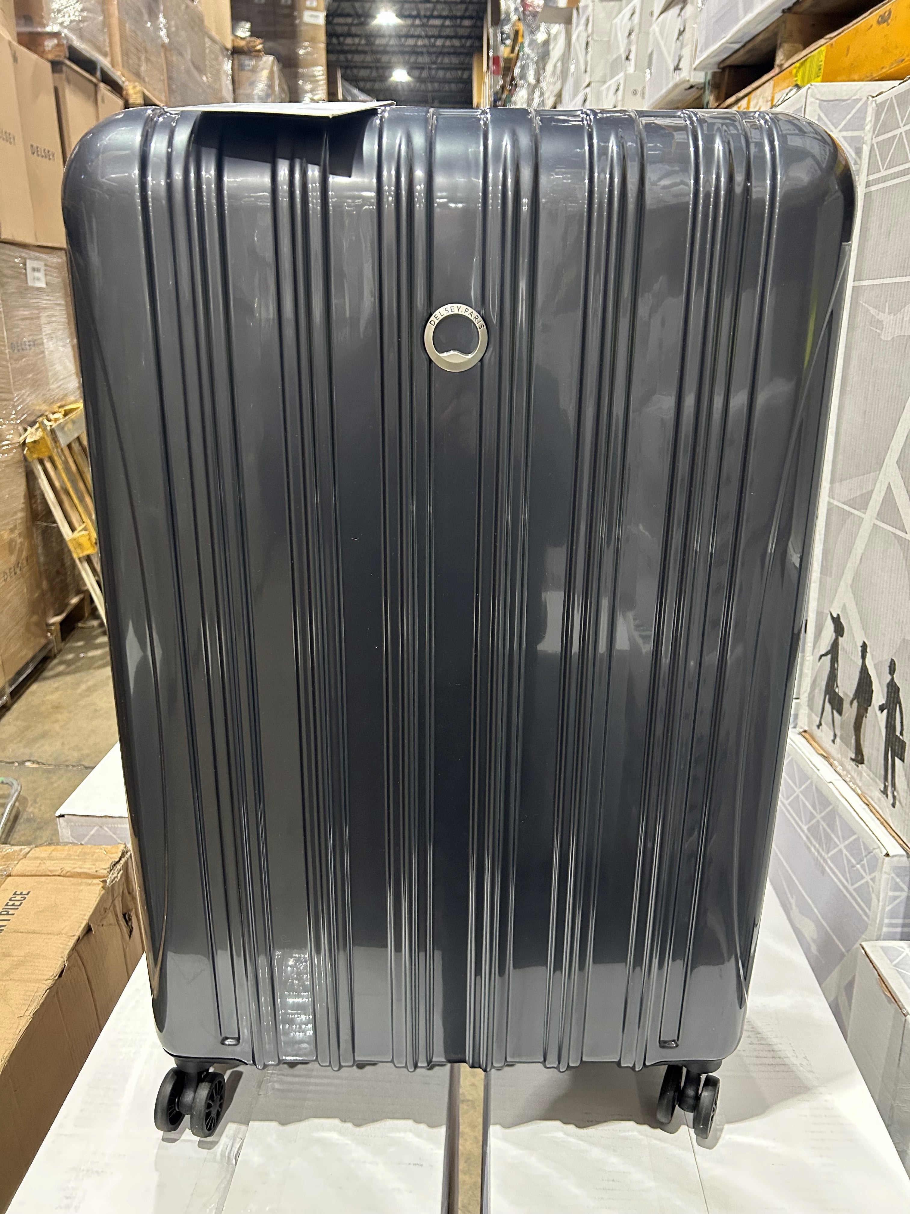 Delsey Luggage Helium Aero 29 Inch Expandable Spinner Trolley U6