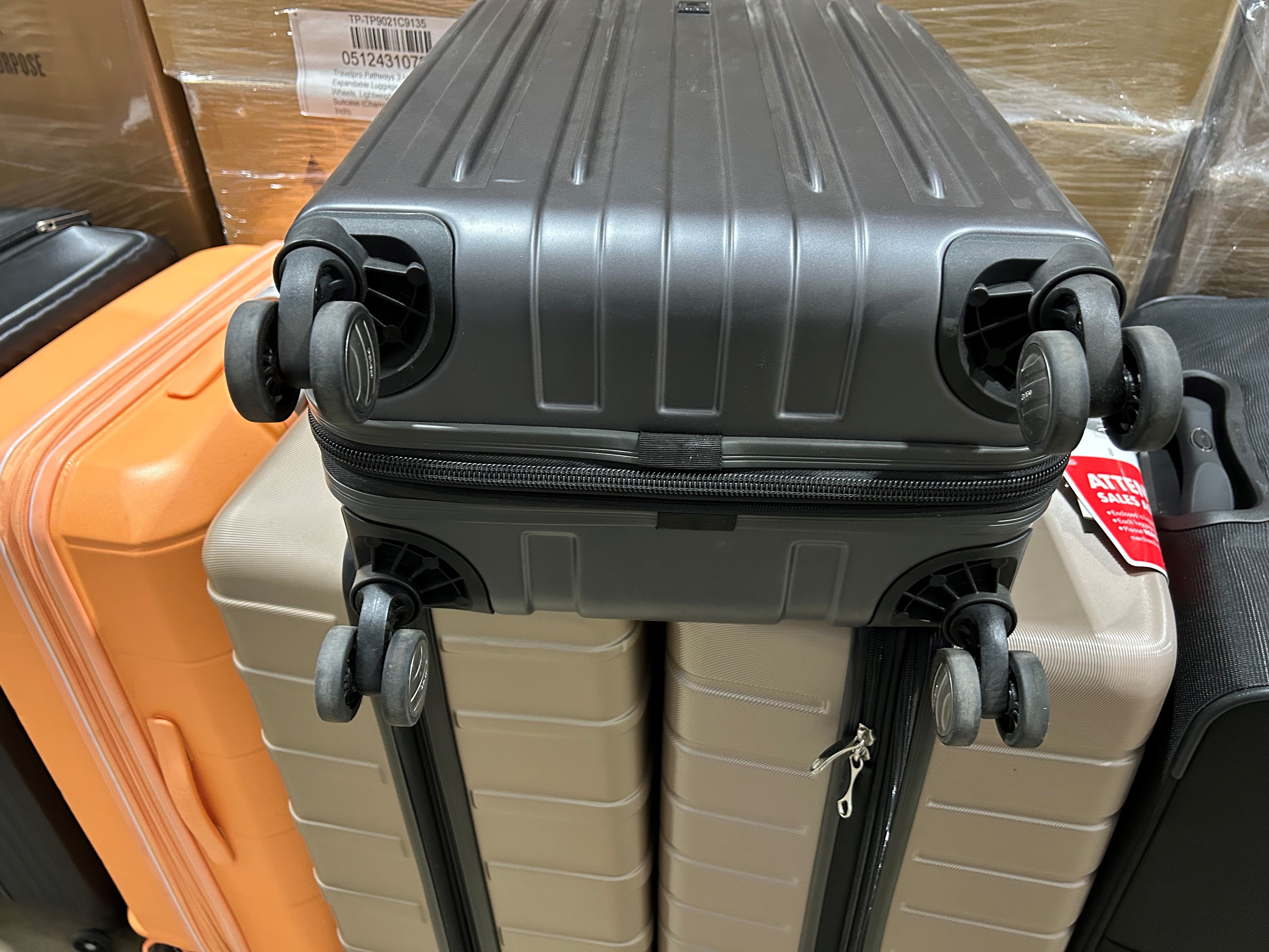 DELSEY Paris Helium Aero Hardside Expandable Luggage with Spinner Wheels U4