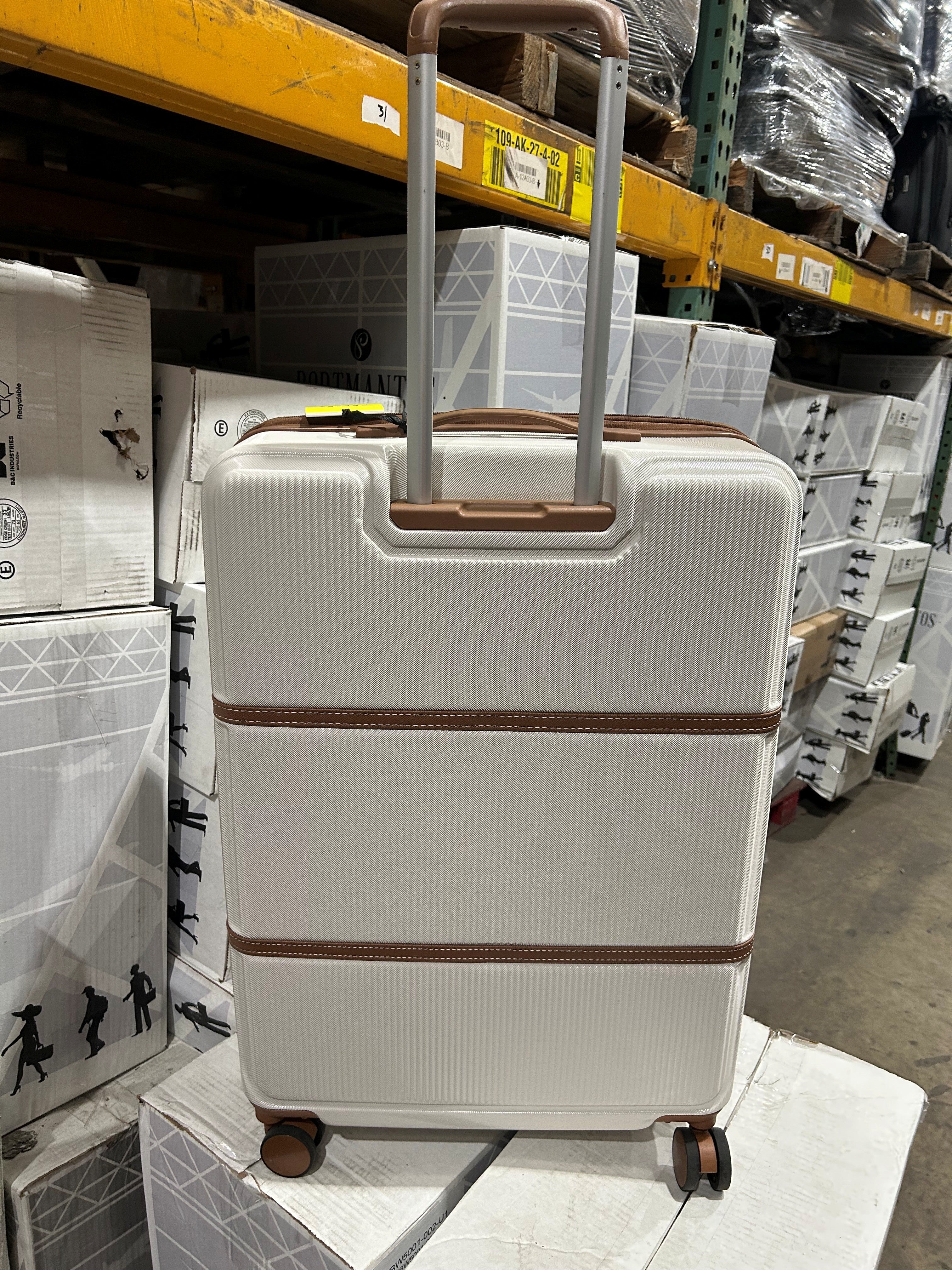 Delsey Paris Brigitte Angora 27 in Expandable Spinner Luggage U1