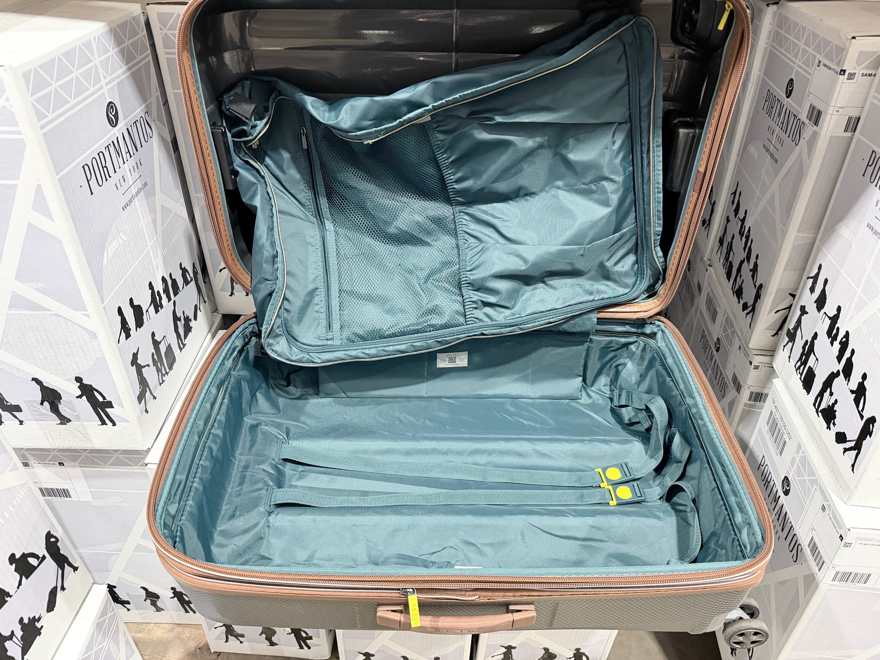 DELSEY Paris Carrousel Hardside Expandable Luggage with Spinner Wheels Graphite Checked Large 28 Inch U5