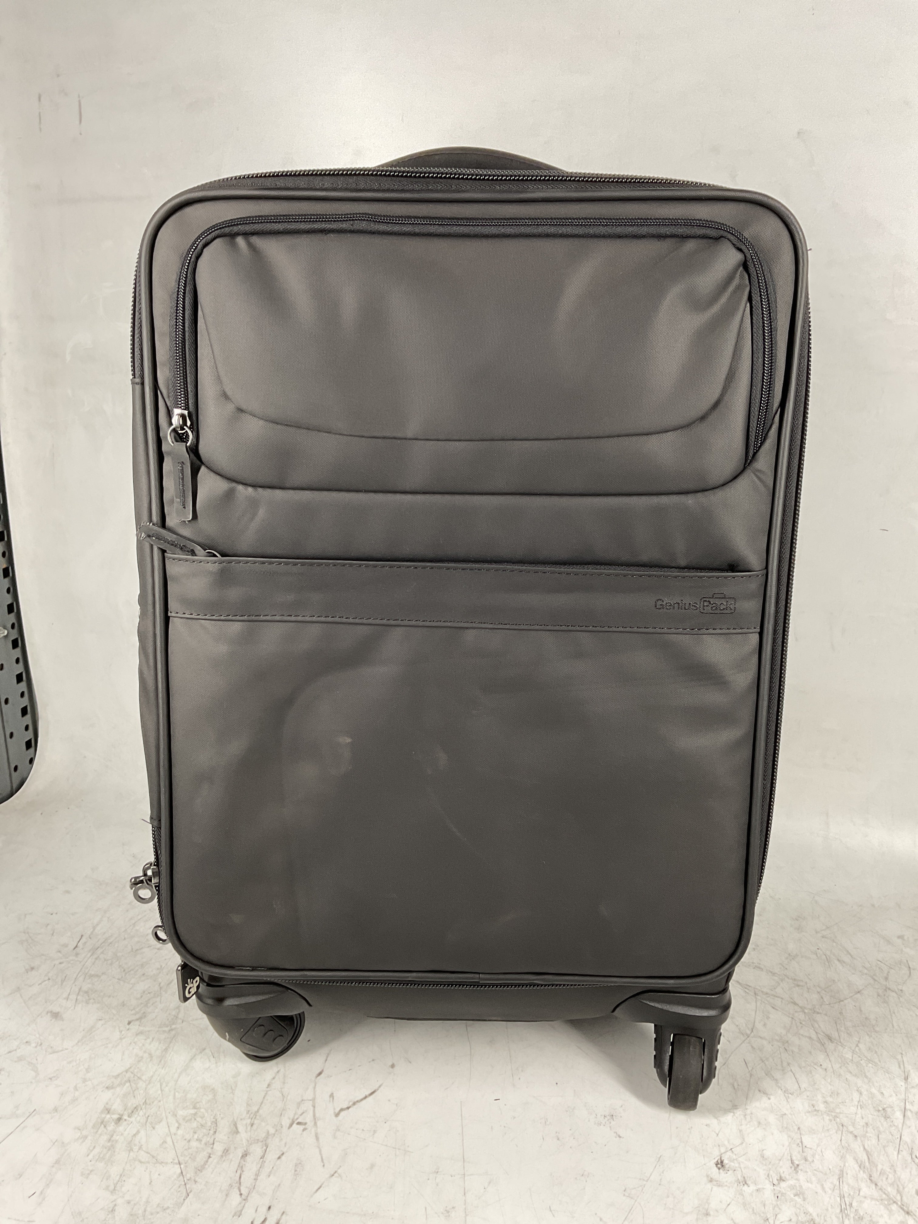 Genius Pack G4 22" Carry On Spinner Luggage - Smart, Organized, Lightweight Suitcase G4 - Coal Black  U5