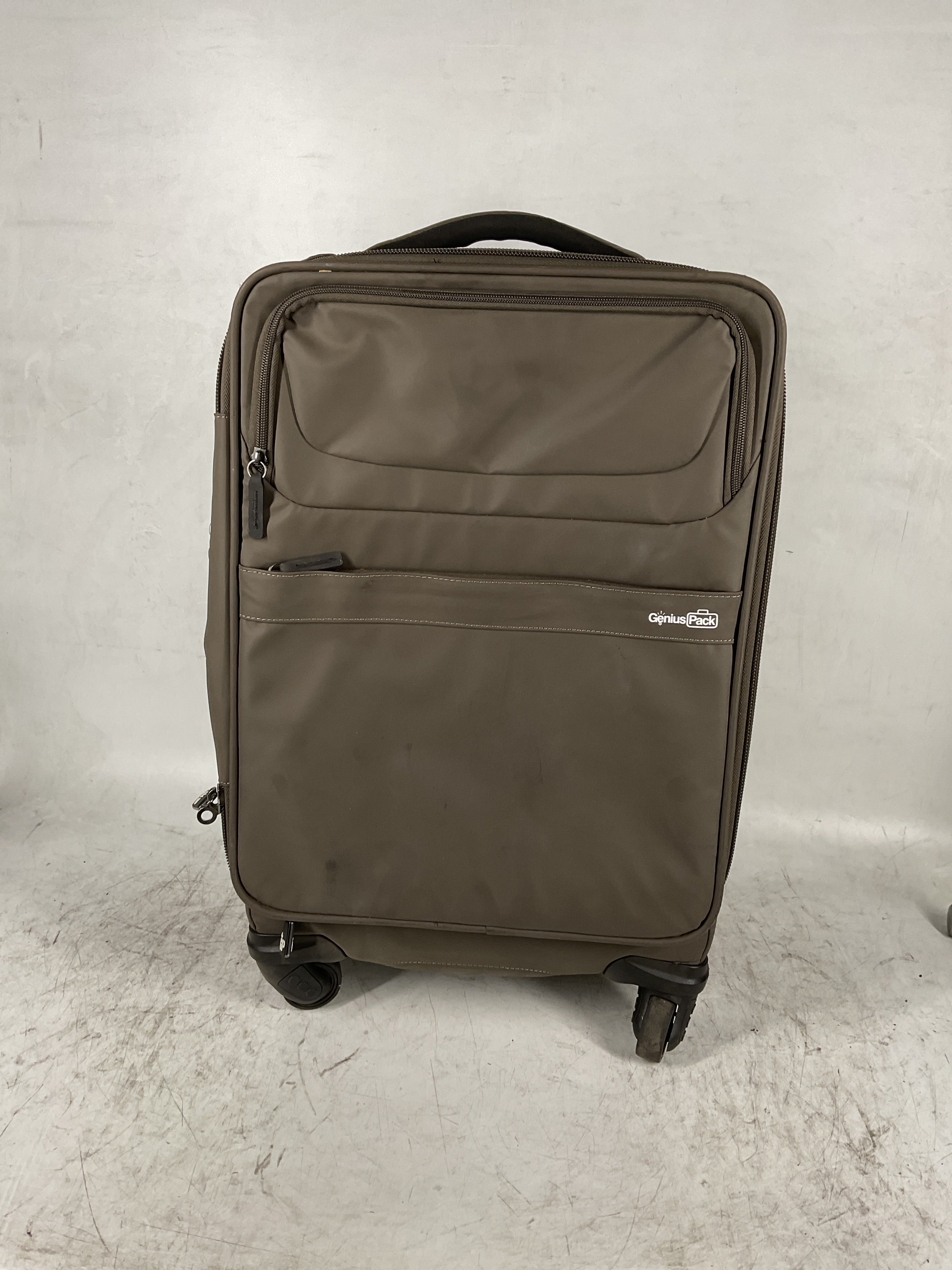 Genius Pack G4 22" Carry On Spinner Luggage - Smart, Organized, Lightweight Suitcase ( G4 - Titanium ) G4 - Titanium  U3