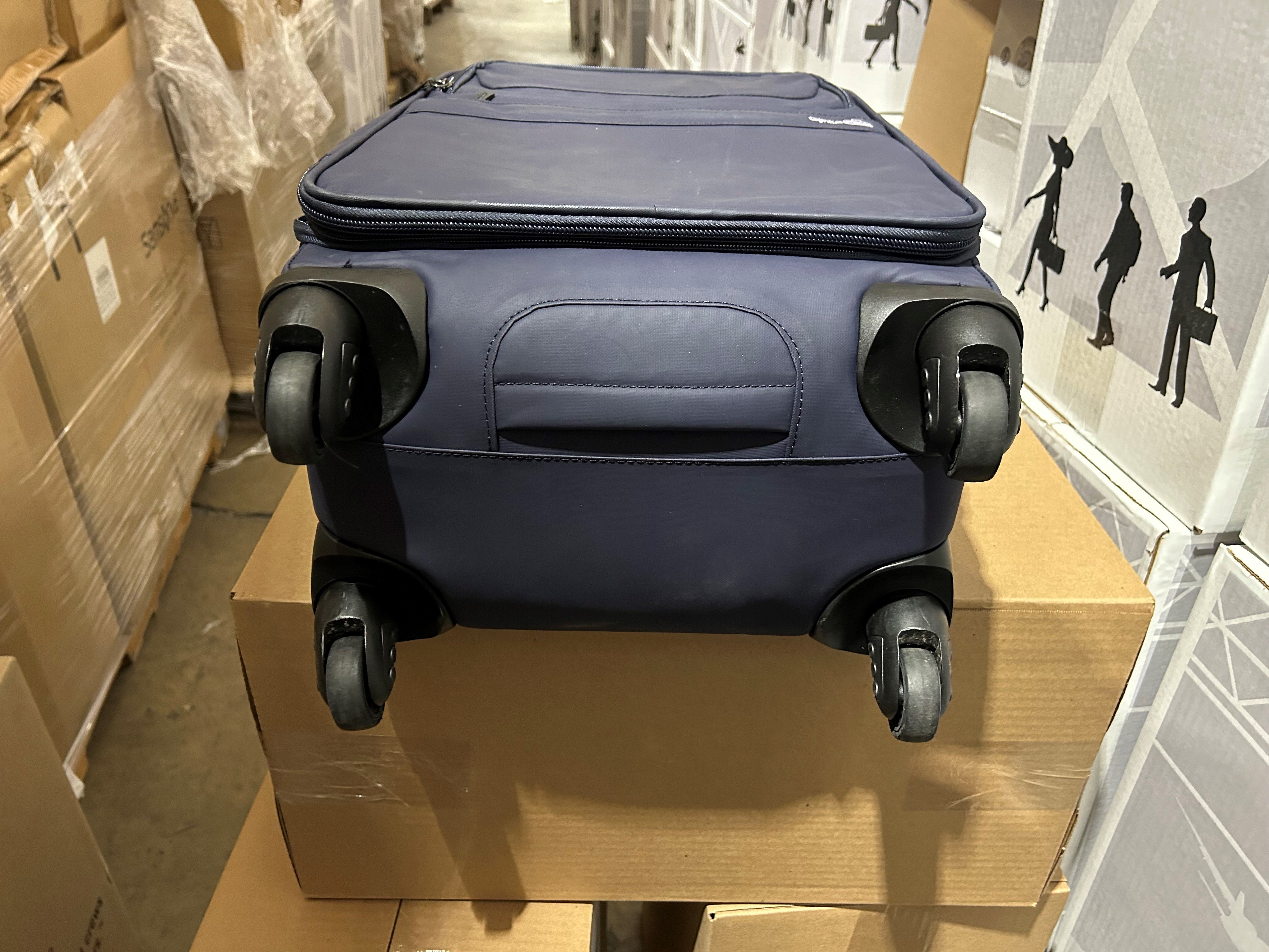 Genius Pack G4 22" Carry On Spinner Luggage - Smart, Organized, Lightweight Suitcase - G4 - Navy/One Size