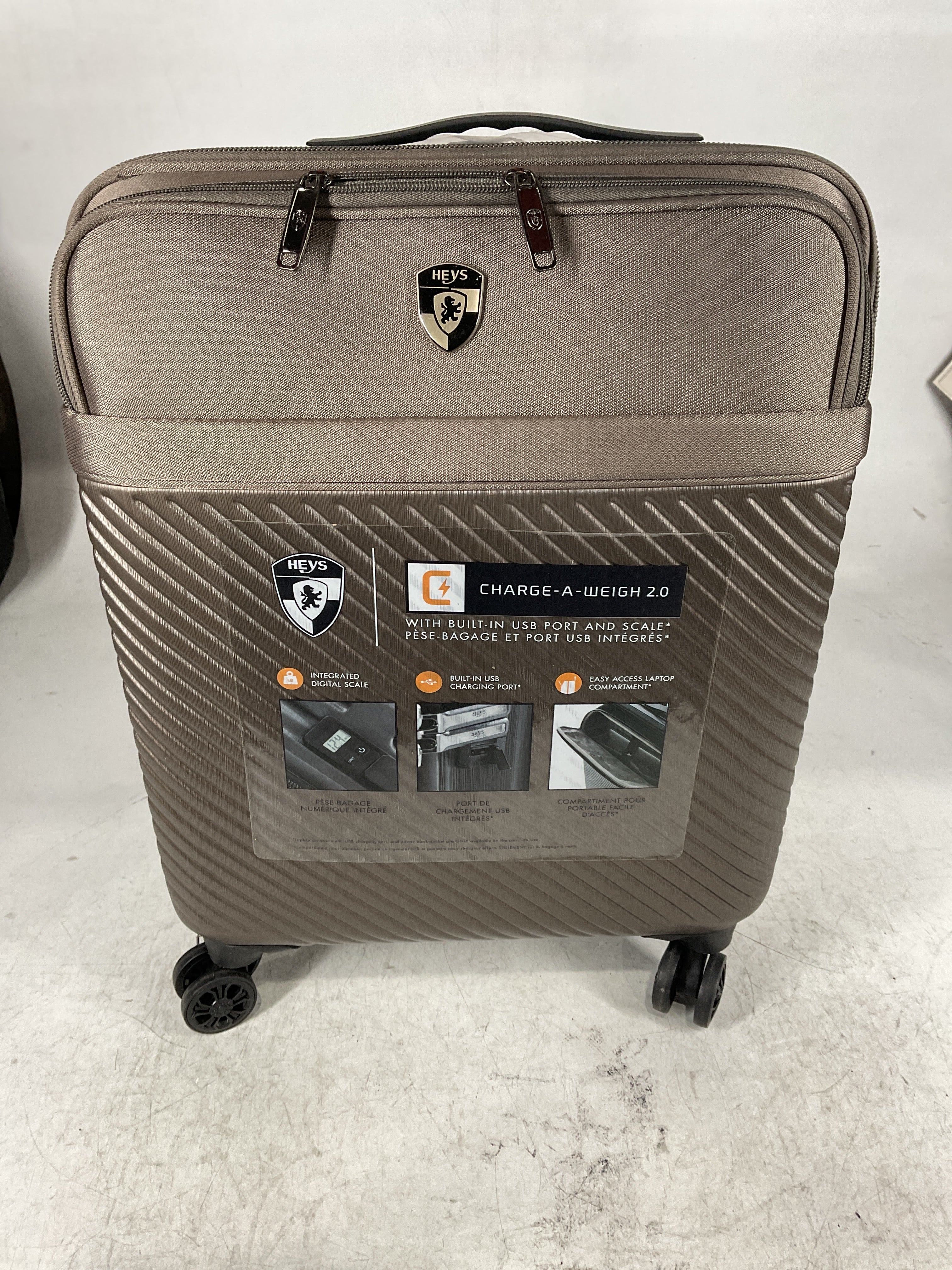 Heys America Charge-A-Weigh II Spinner Luggage U2