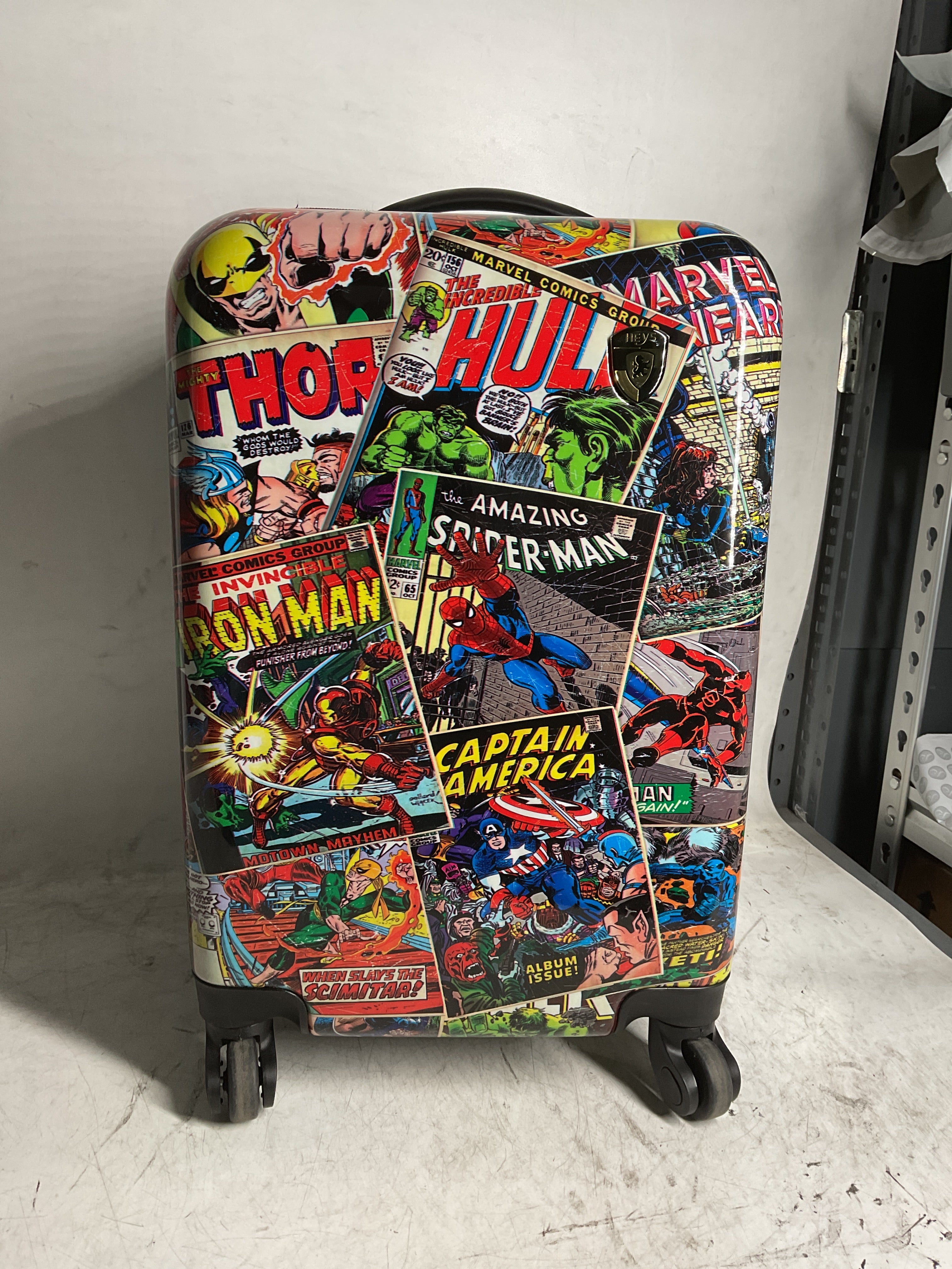 Heys America FVT 21" Carry On Spinner ( Comics , One Size ) Comics One Size U1