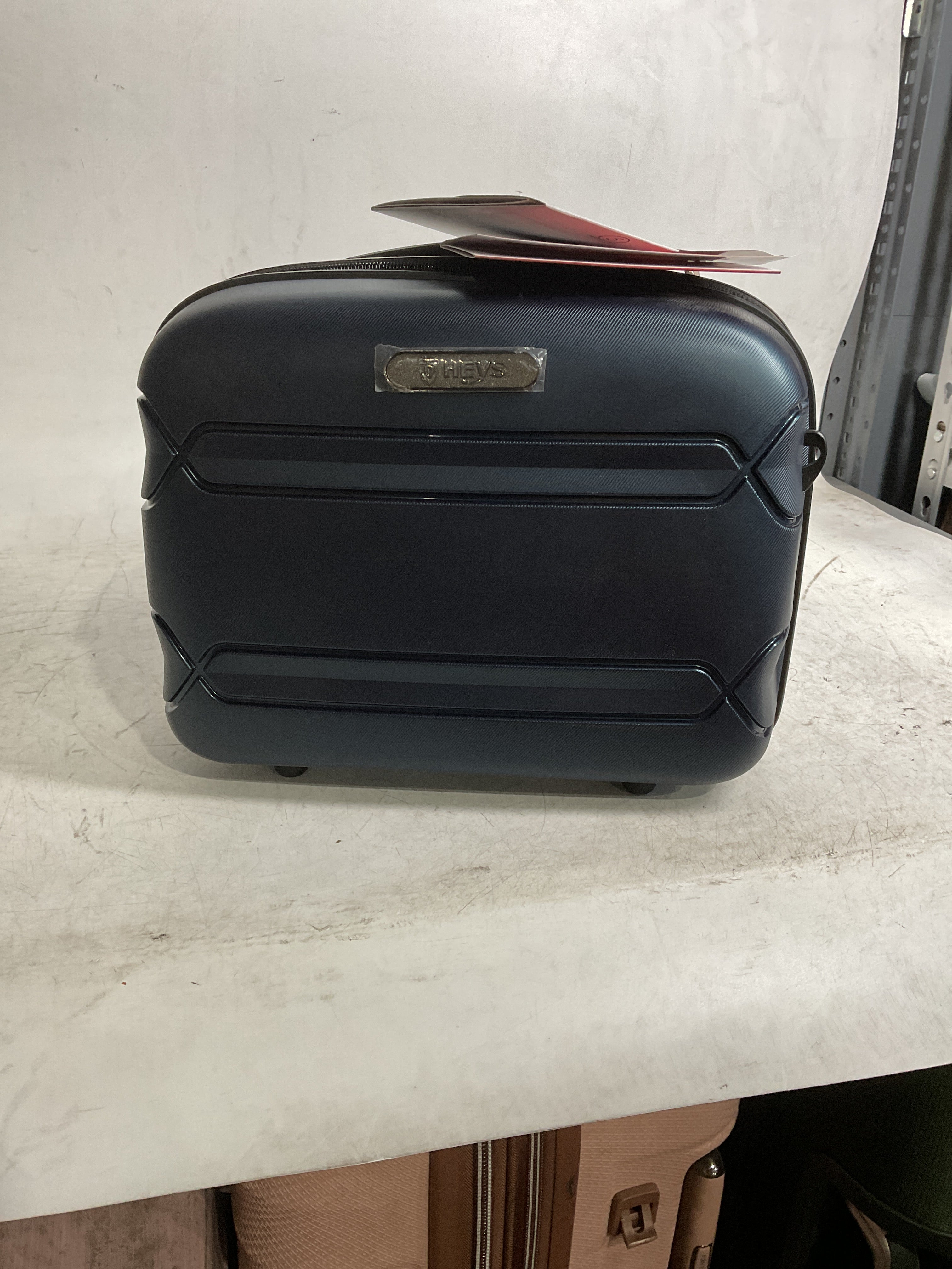 Heys Milos Beauty Case Hardside Lightweight and Crafted with Durable Duraflex, Textured Shell and Metallic Colors, Trolly Sleeve, Adjustable Shoulder Strap, Organize Makeup or Toiletries, Navy ( Navy , Beauty Case ) Navy Beauty Case U2