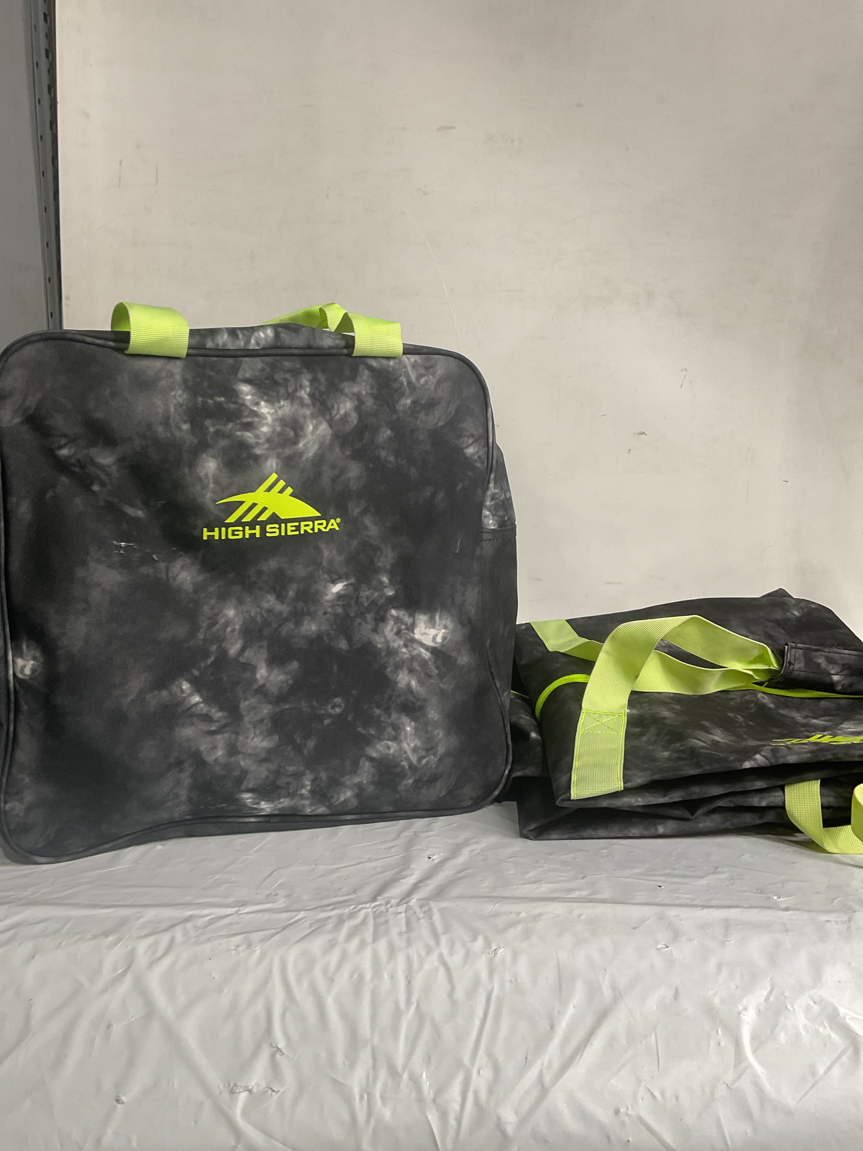 High Sierra Ski Bag & Sku Boot Bag Combo ( Atmosphere/Black/Zest , One Size ) Atmosphere/Black/Zest One Size U16
