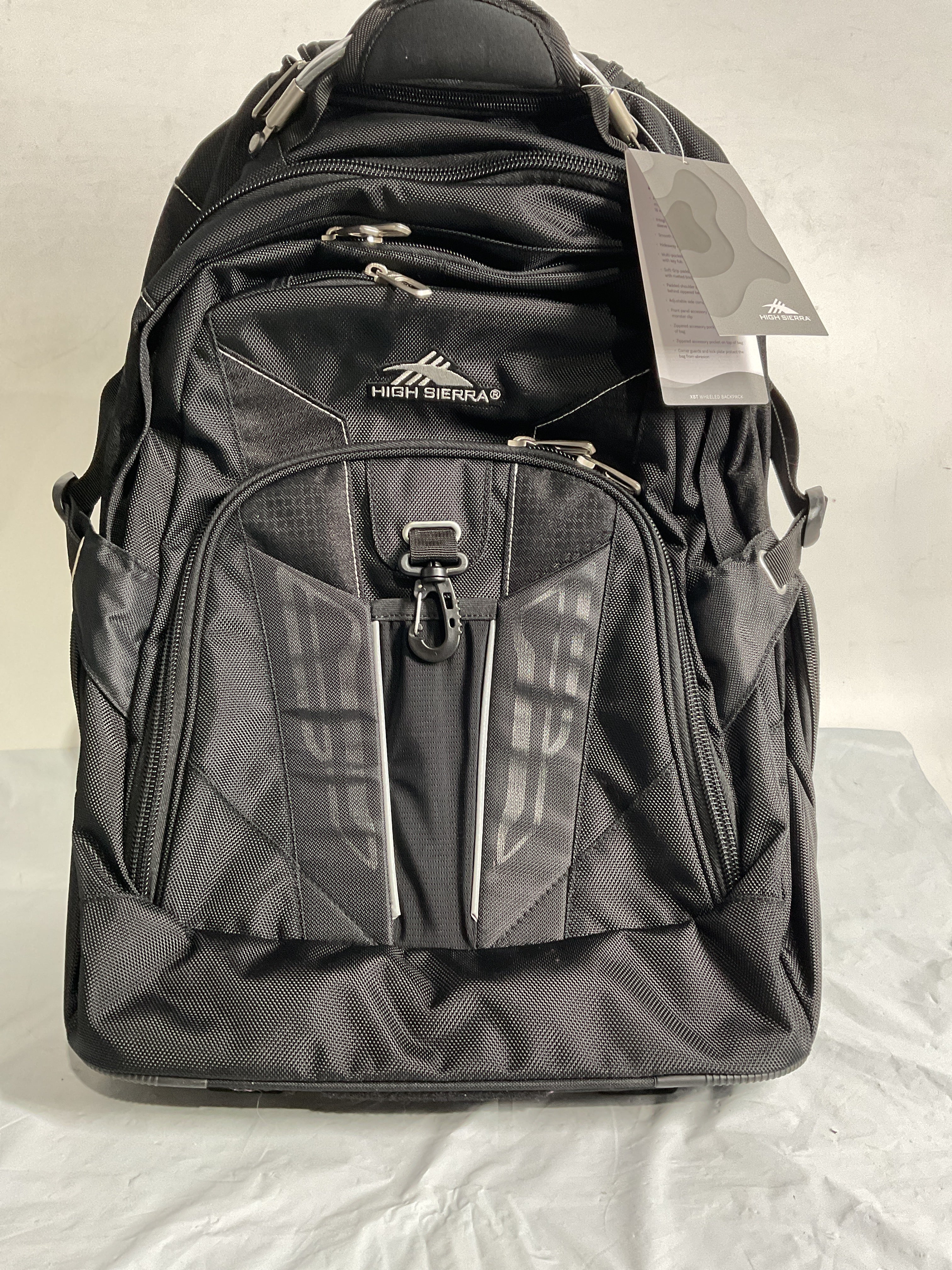 High Sierra Wheeled Backpack ( Black , One size ) Black One Size U2