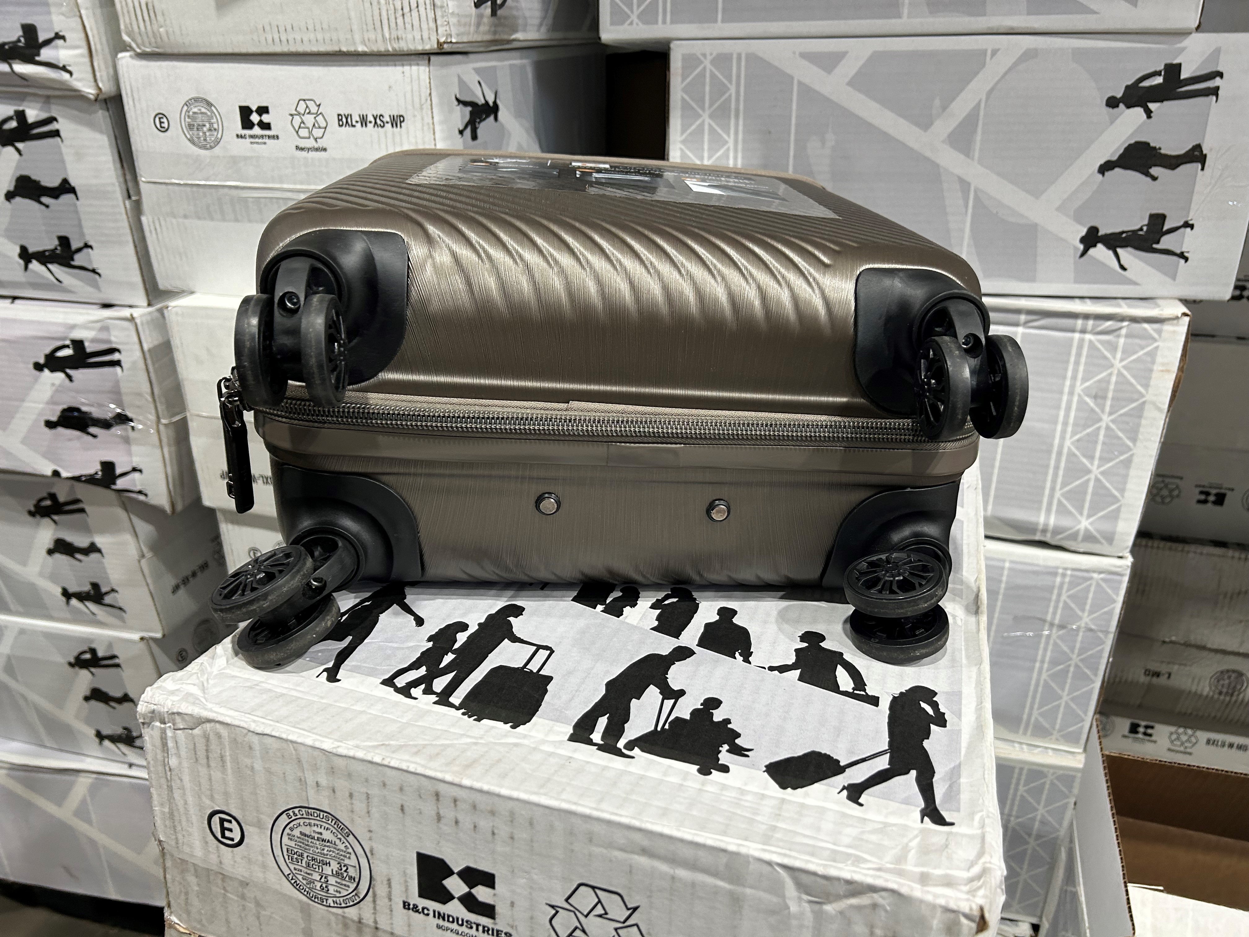 Heys America Charge-A-Weigh II Spinner Luggage U1