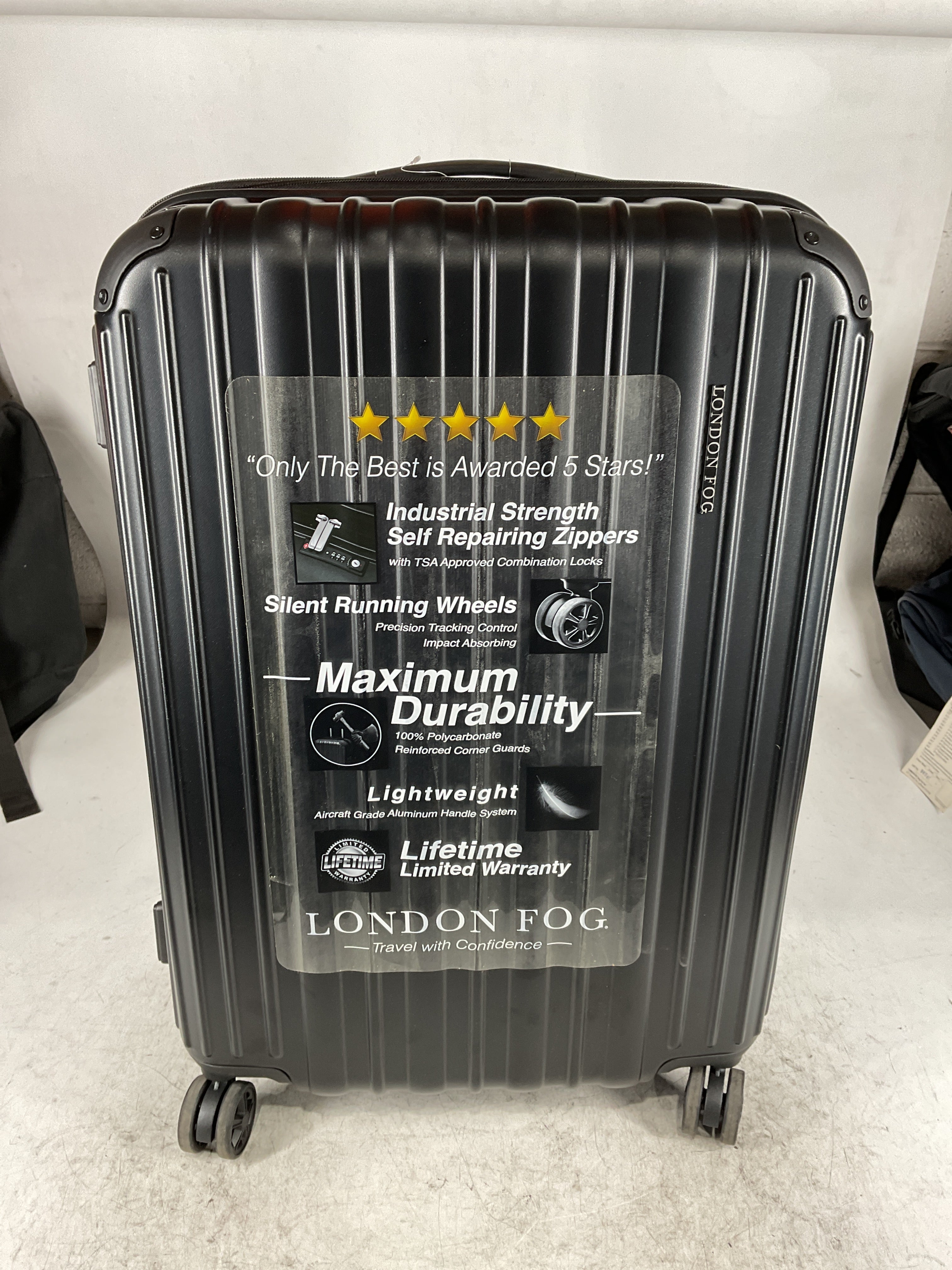 London Fog Heathrow 25-Inch Expandable Hardside Spinner Black One Size U1
