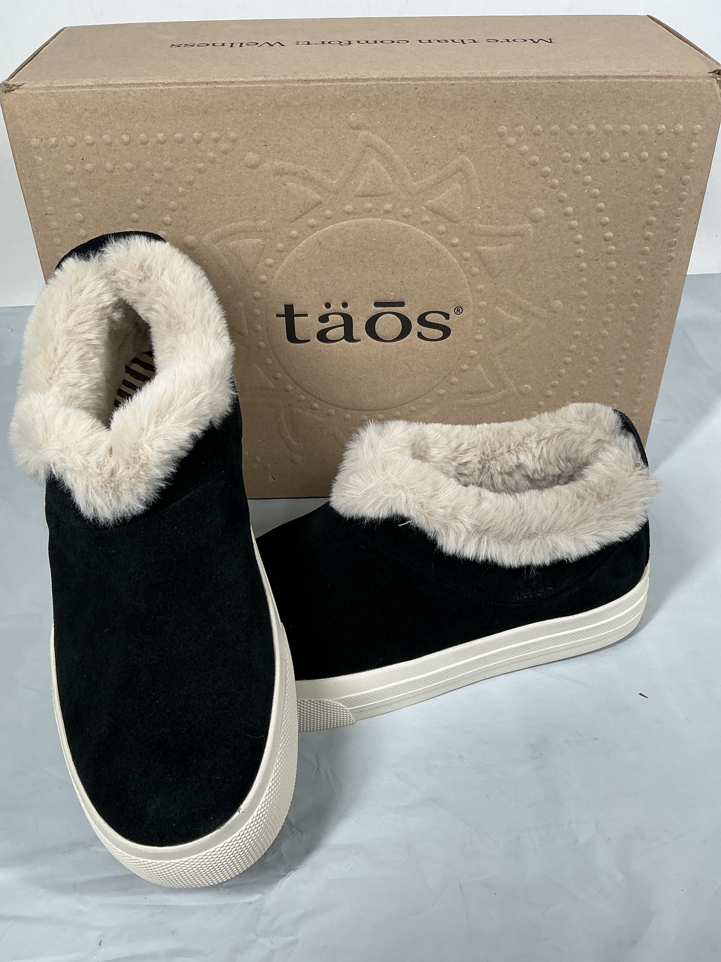 Taos Footwear Women's Mini Chic Black Suede Bootie 6.5 (M) US Black Suede 6.5 U1