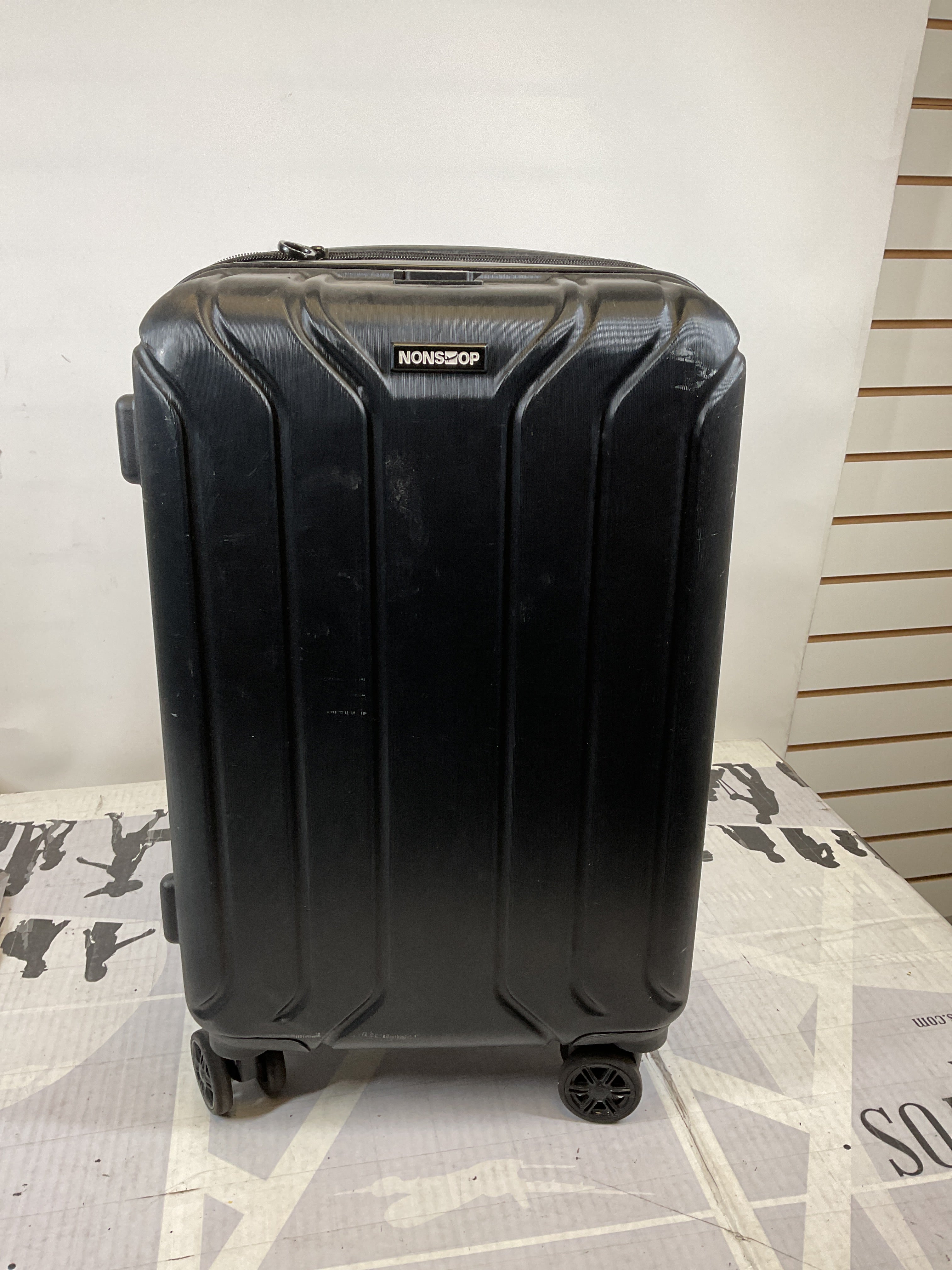 NONSTOP NEW YORK Luggage Expandable Spinner Wheels hard side shell Travel Suitcase Lightweight, TSA Lock, Double USB Port ( Black , Carry-On 21-Inch ) Black Carry On 21 Inch U8