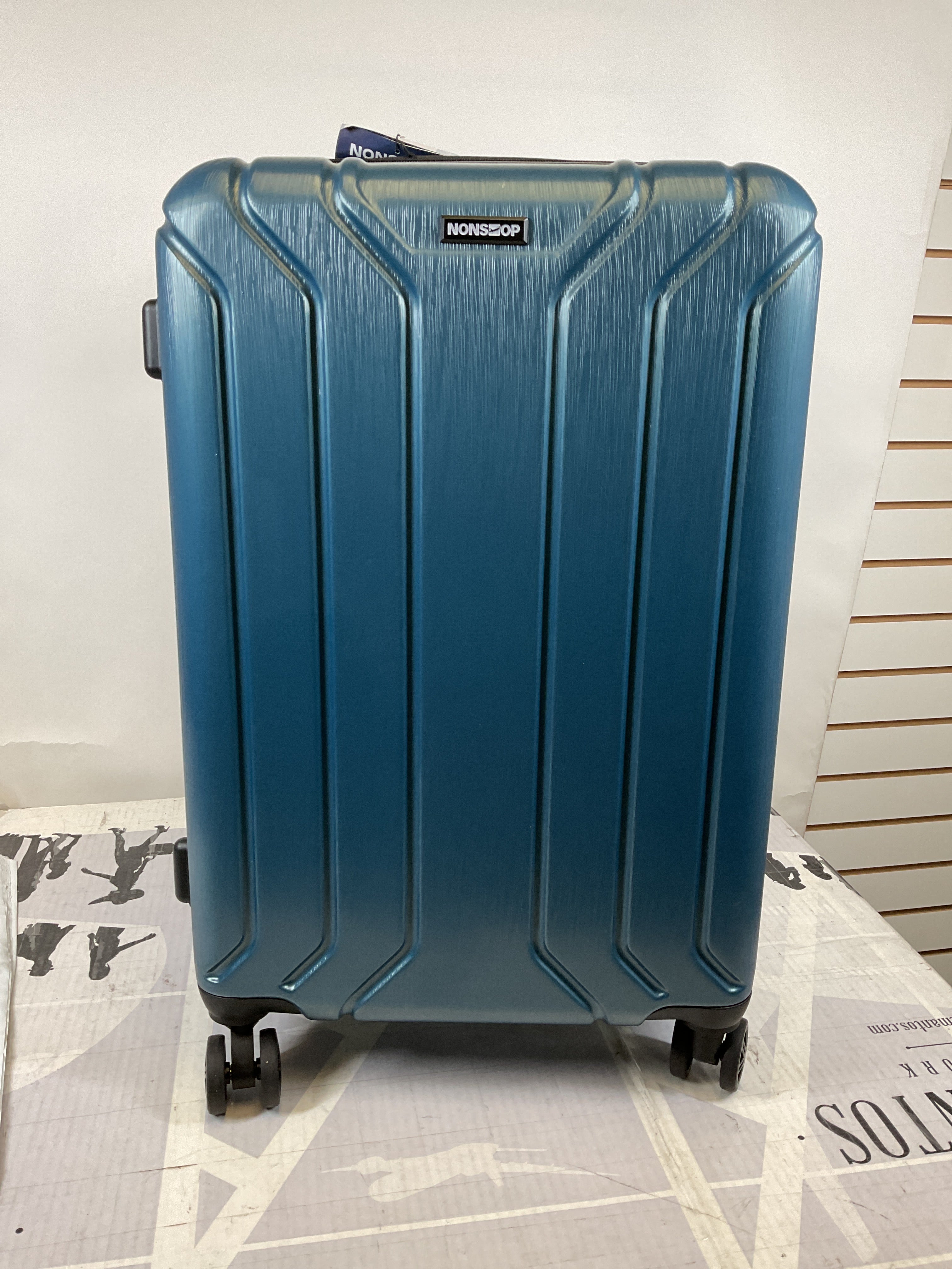 NONSTOP NEW YORK Luggage Expandable Spinner Wheels hard side shell Travel Suitcase Lightweight, TSA Lock, Double USB Port ( Teal , Checked-Large 28-Inch ) Teal Checked Large 28 Inch U8