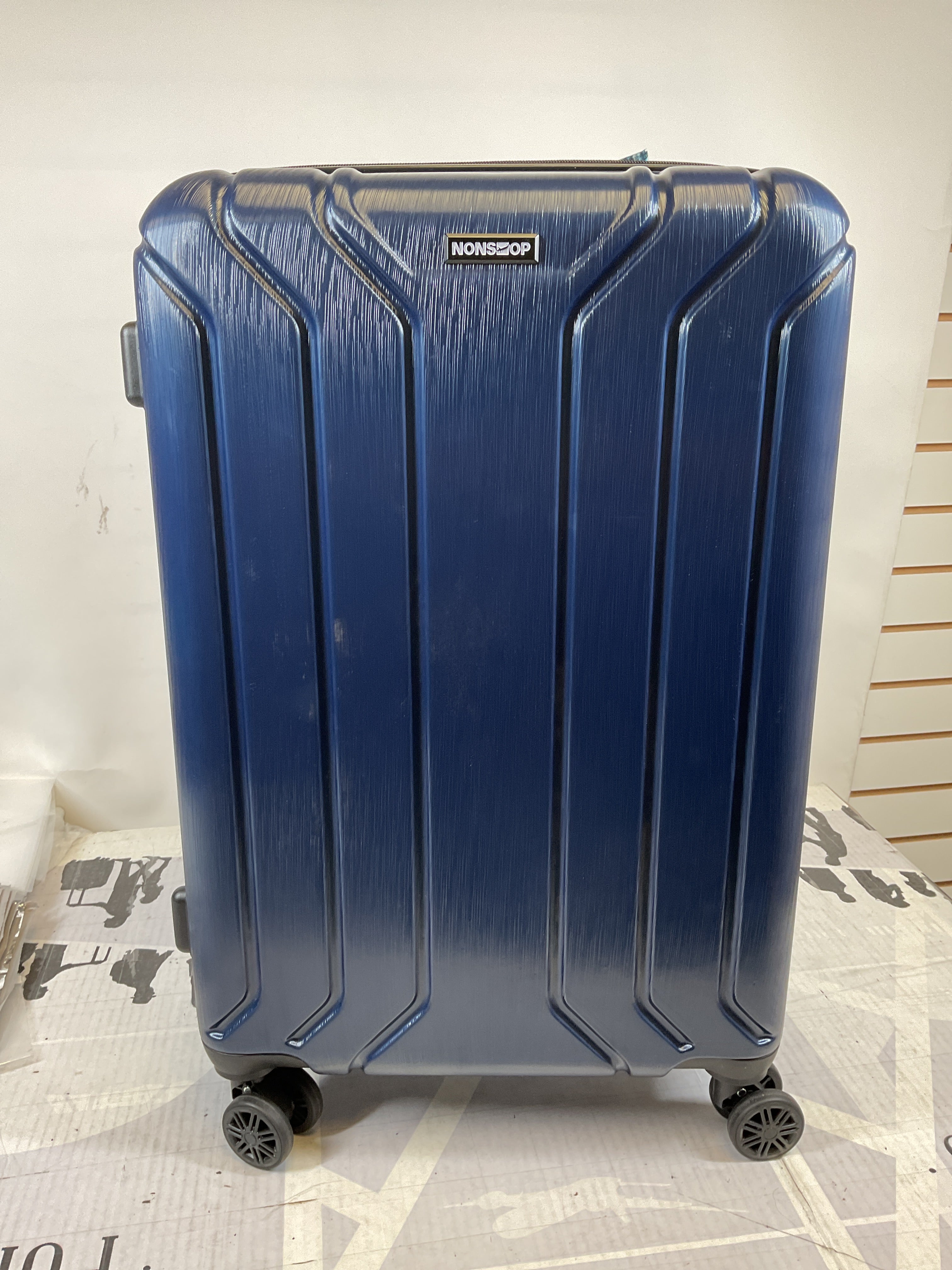 NONSTOP NEW YORK Luggage Expandable Spinner Wheels hard side shell Travel Suitcase Lightweight, TSA Lock, Double USB Port ( Navy , Checked-Medium 24-Inch ) Navy Checked Medium 24 Inch U8