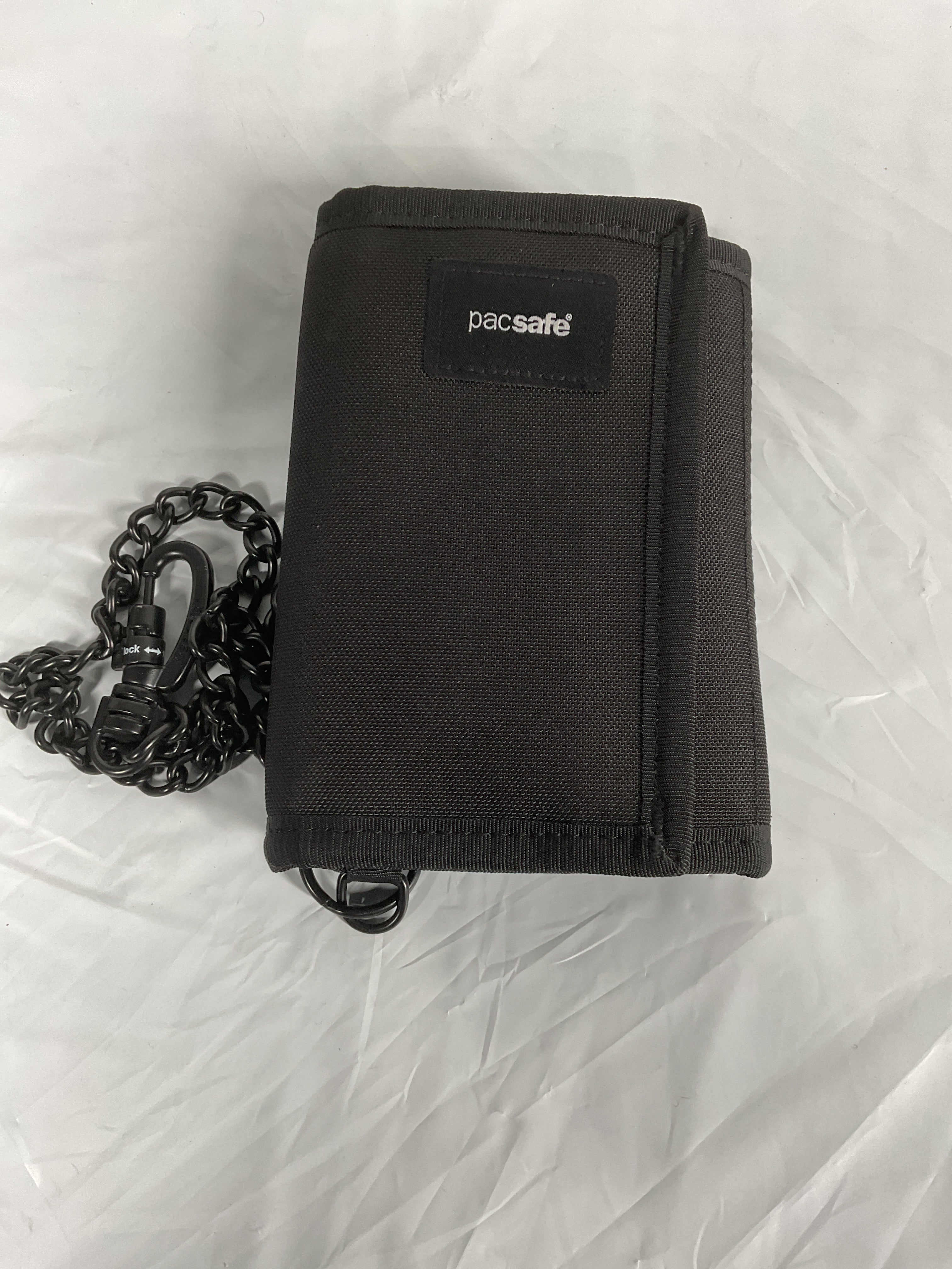 Pacsafe Rfidsafe Z50 Trifold Wallet ( Black , One Size ) Black One Size U1