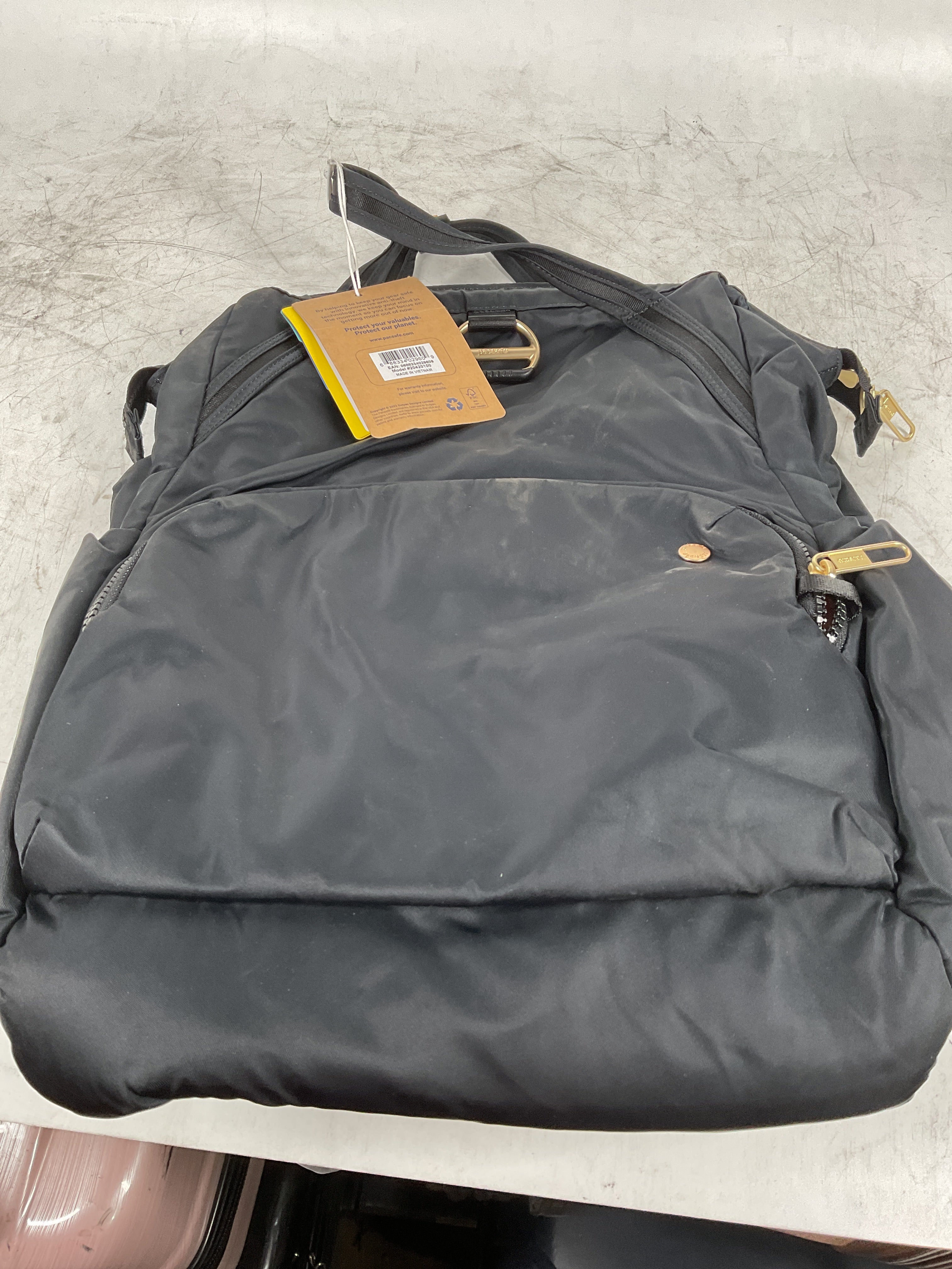 Pacsafe Citysafe CX backpack ( Black , One Size ) Black One Size U3