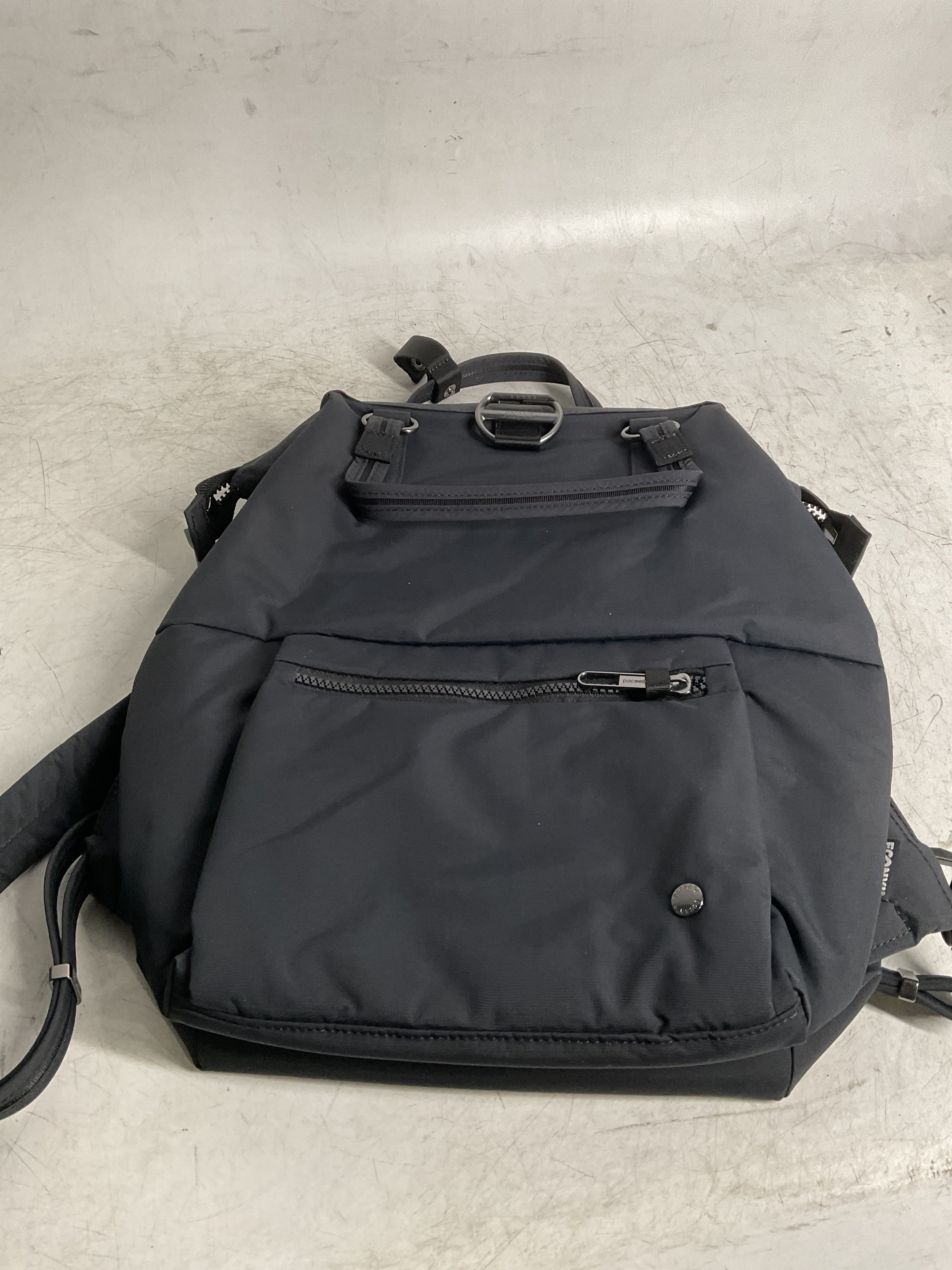 Pacsafe Citysafe CX mini backpack ( Black , One Size ) Black One Size U1