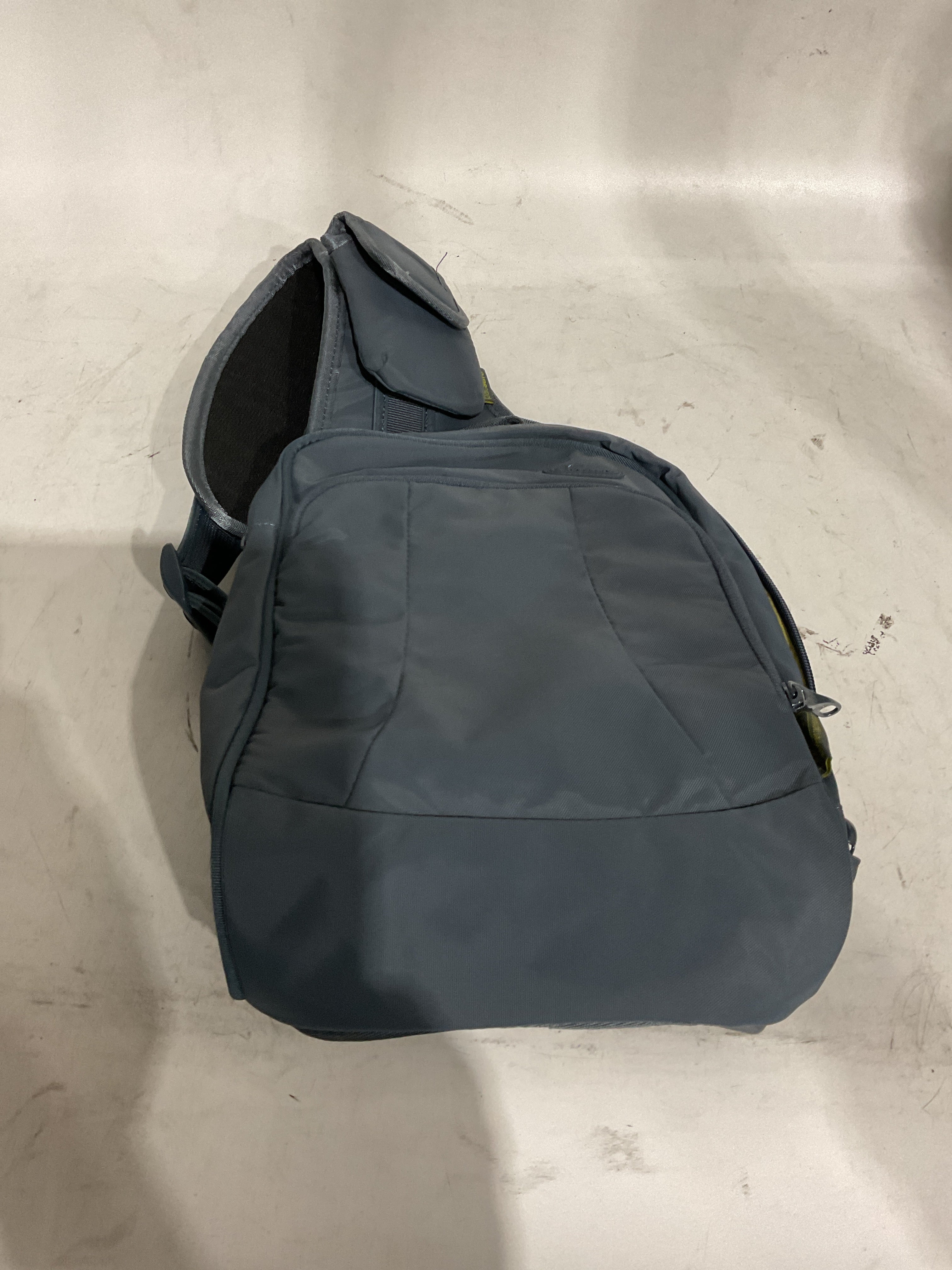 Pacsafe Metrosafe 150 GII Anti-Theft Cross Body Sling Bag Midnight Blue One Size U1