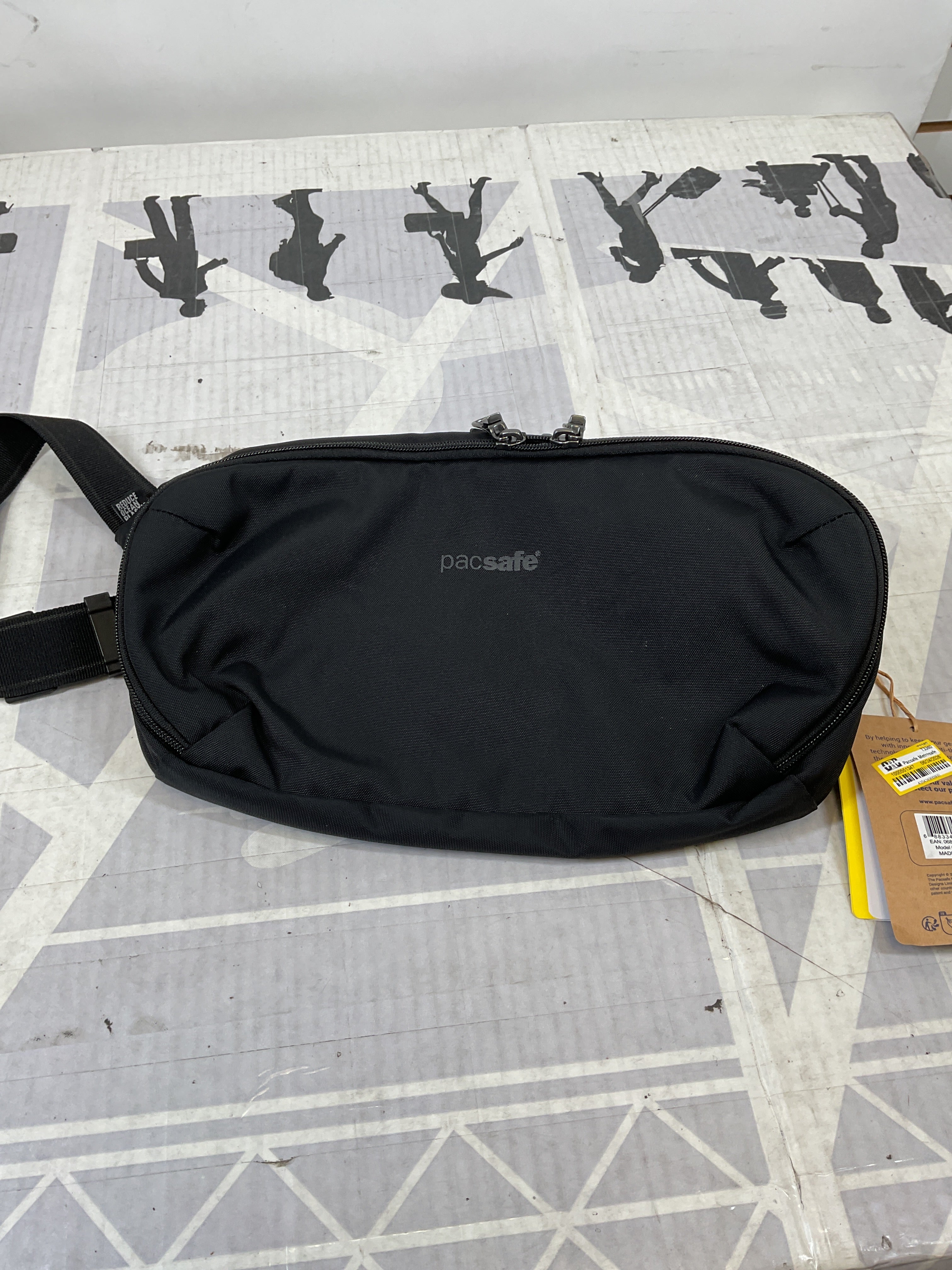 Pacsafe Metrosafe X Urban Sling ( Black , One Size ) Black One Size U6