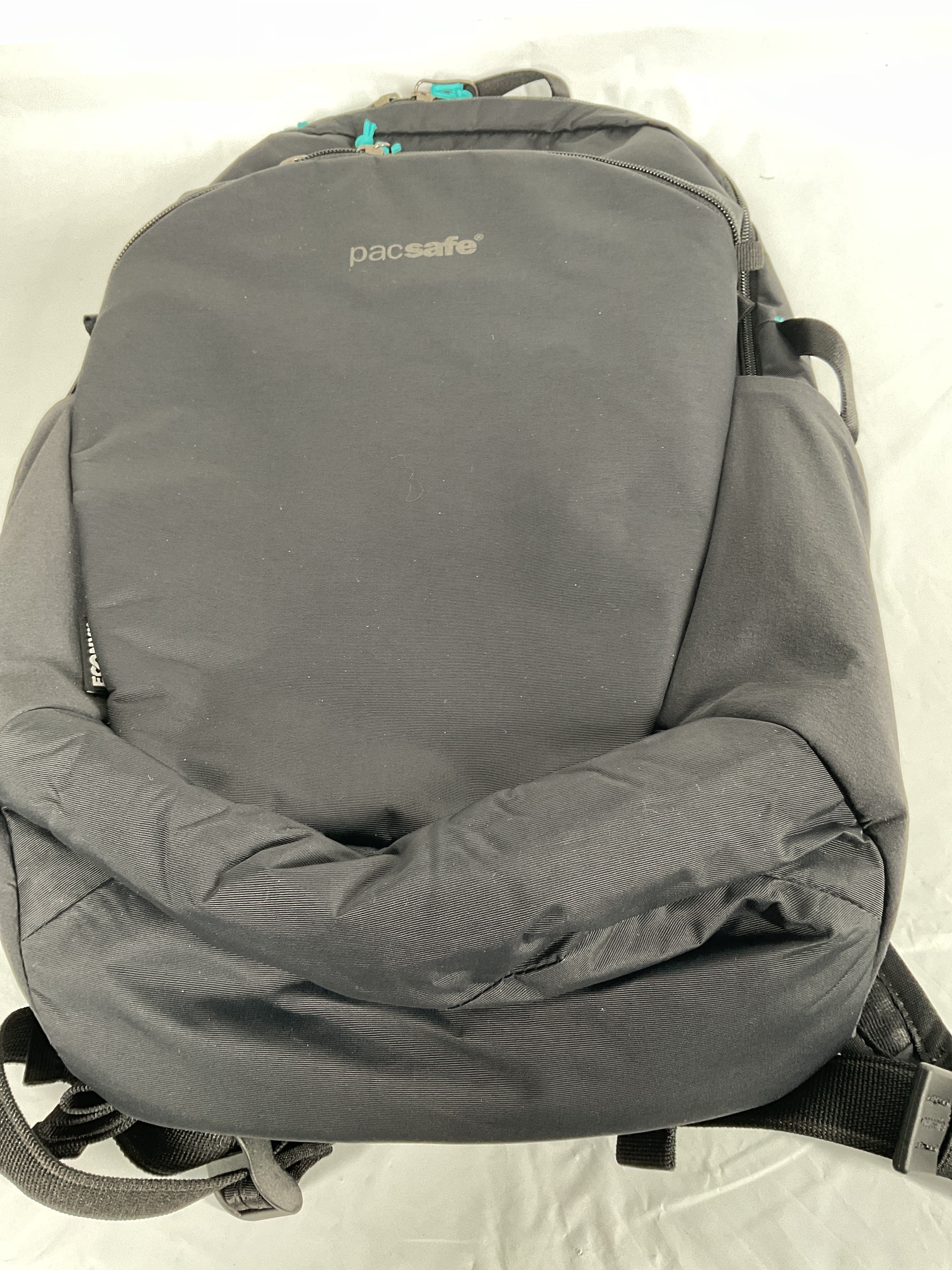 Pacsafe ECO 18L Anti Theft Backpack ( Econyl Black , One Size ) Econyl Black One Size U1