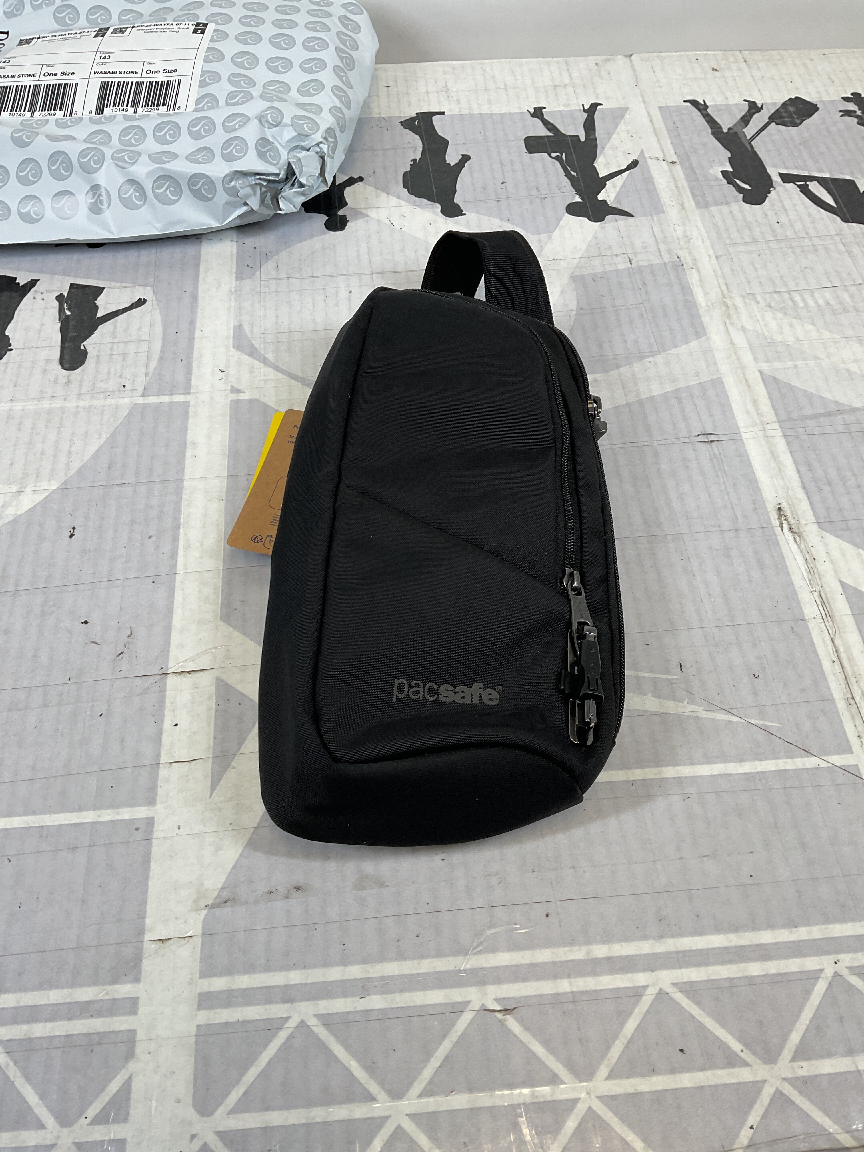 Pacsafe Vibe 150 Sling Pack ( Jet Black , One Size ) Jet Black One Size U3