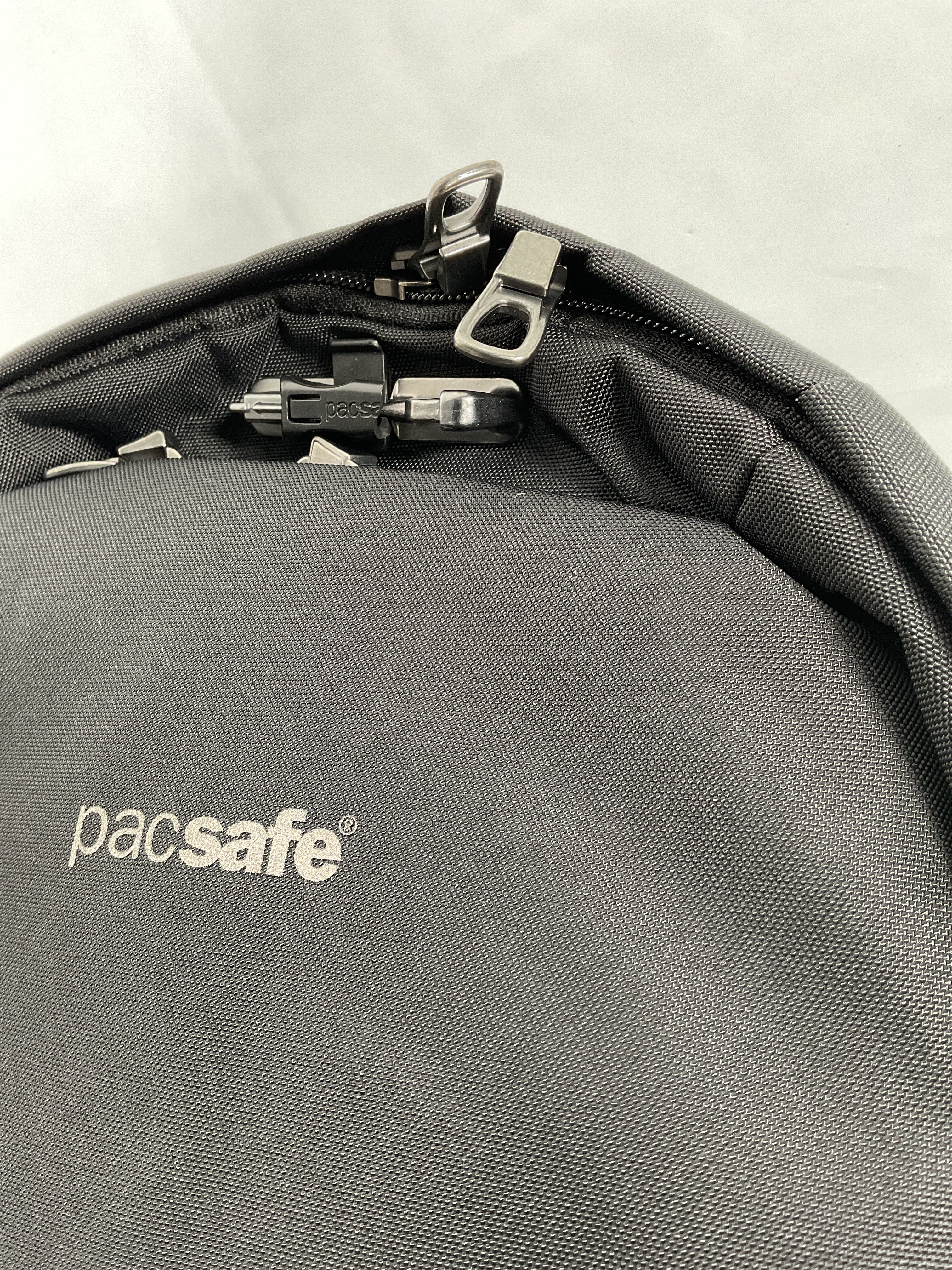 Pacsafe V 16L All-around Backpack ( Jet Black , 16 Liter ) Jet Black 16 Liter U1