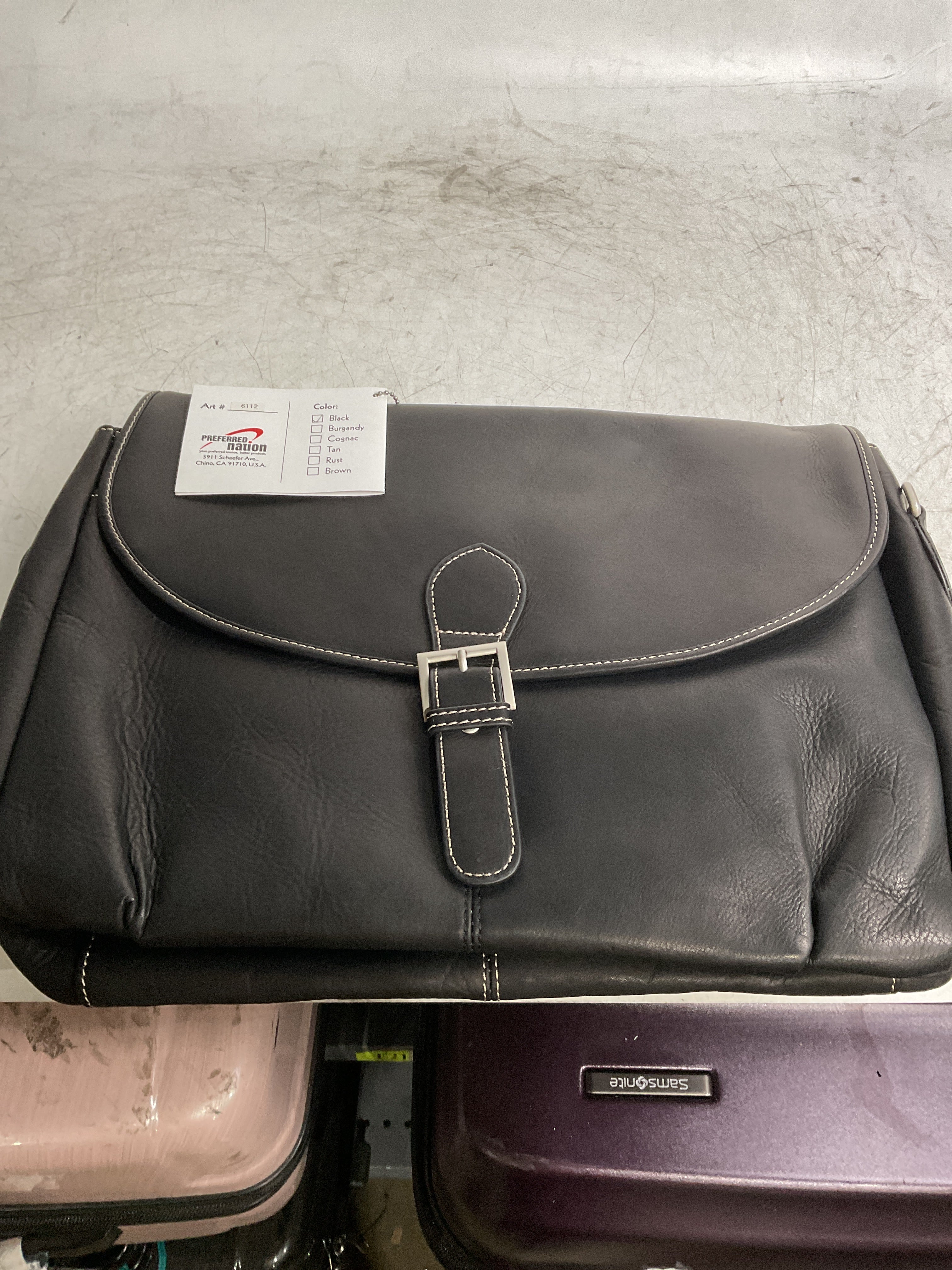 Preferred Nation Bellino Leather Messenger ( Black , One Size ) Black One Size U1