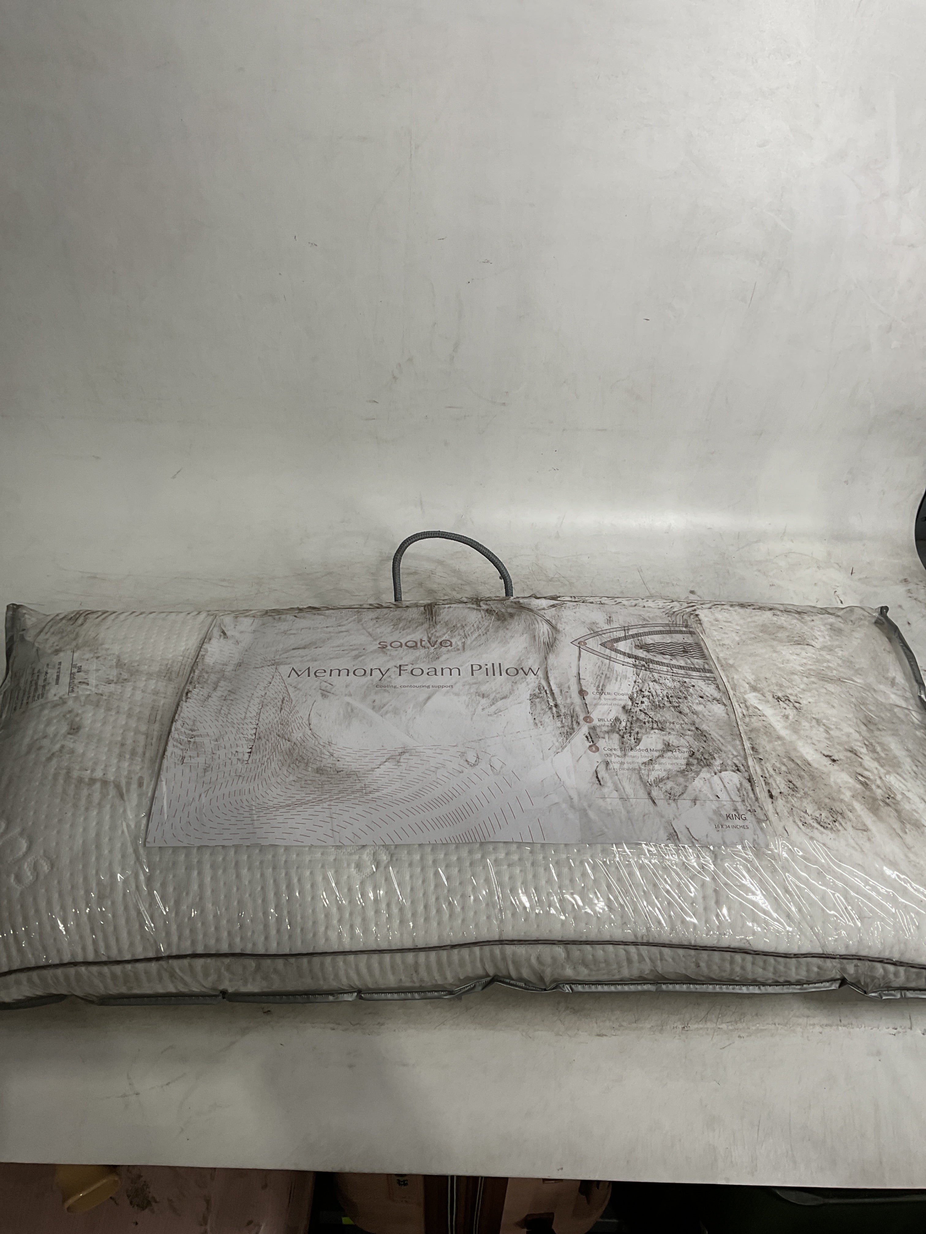 Saatva Latex Pillow - Standard Loft (4" - 5") - Hypoallergenic Pillow with Shredded Latex Core - Breathable - Machine Washable Organic Cotton Cover - King (34"x18") 1 Pack White King (Pack of 1) U2