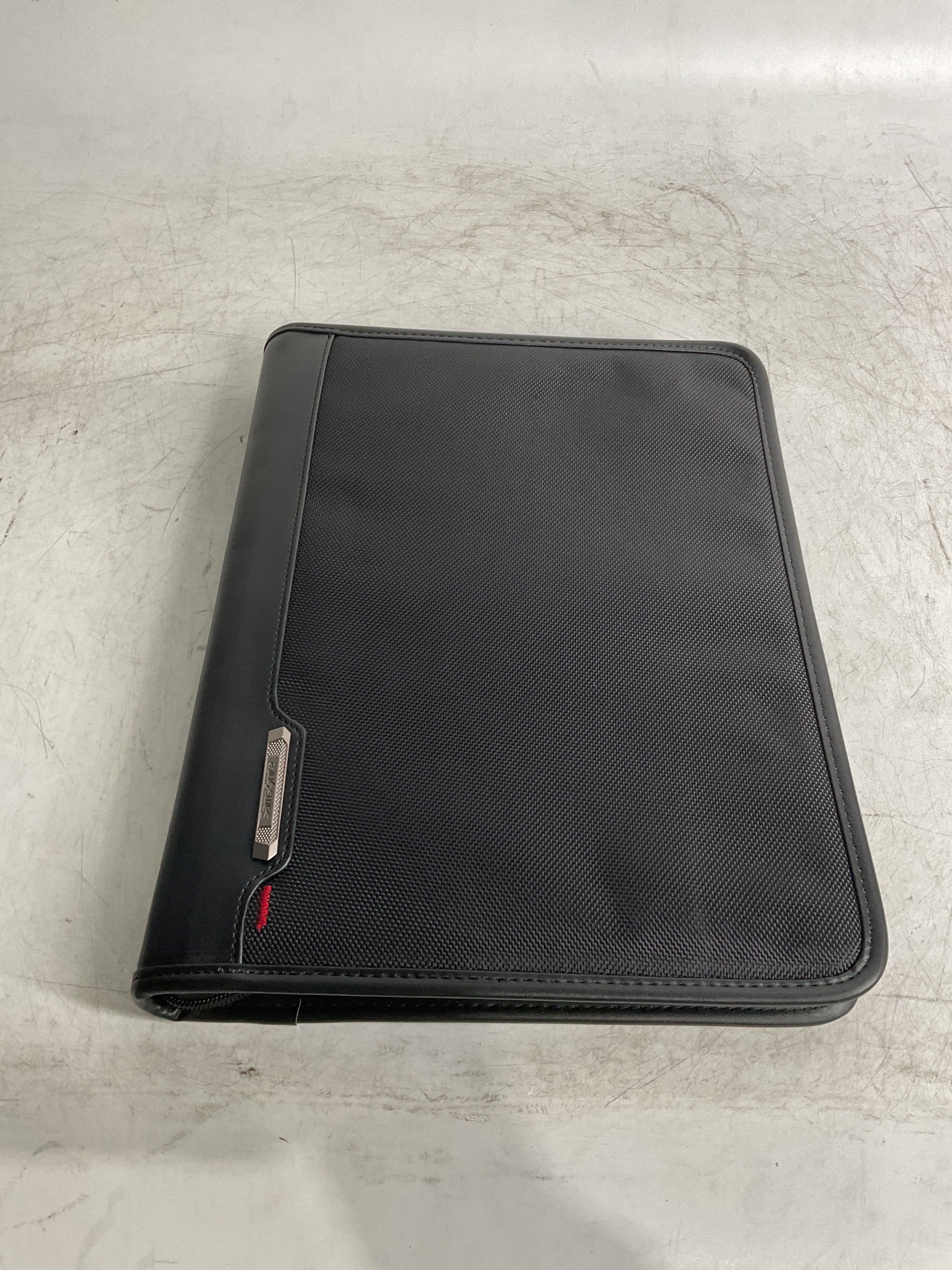 Samsonite Xenon Business Zip Around Padfolio ( Black , One Size ) Black One Size U1