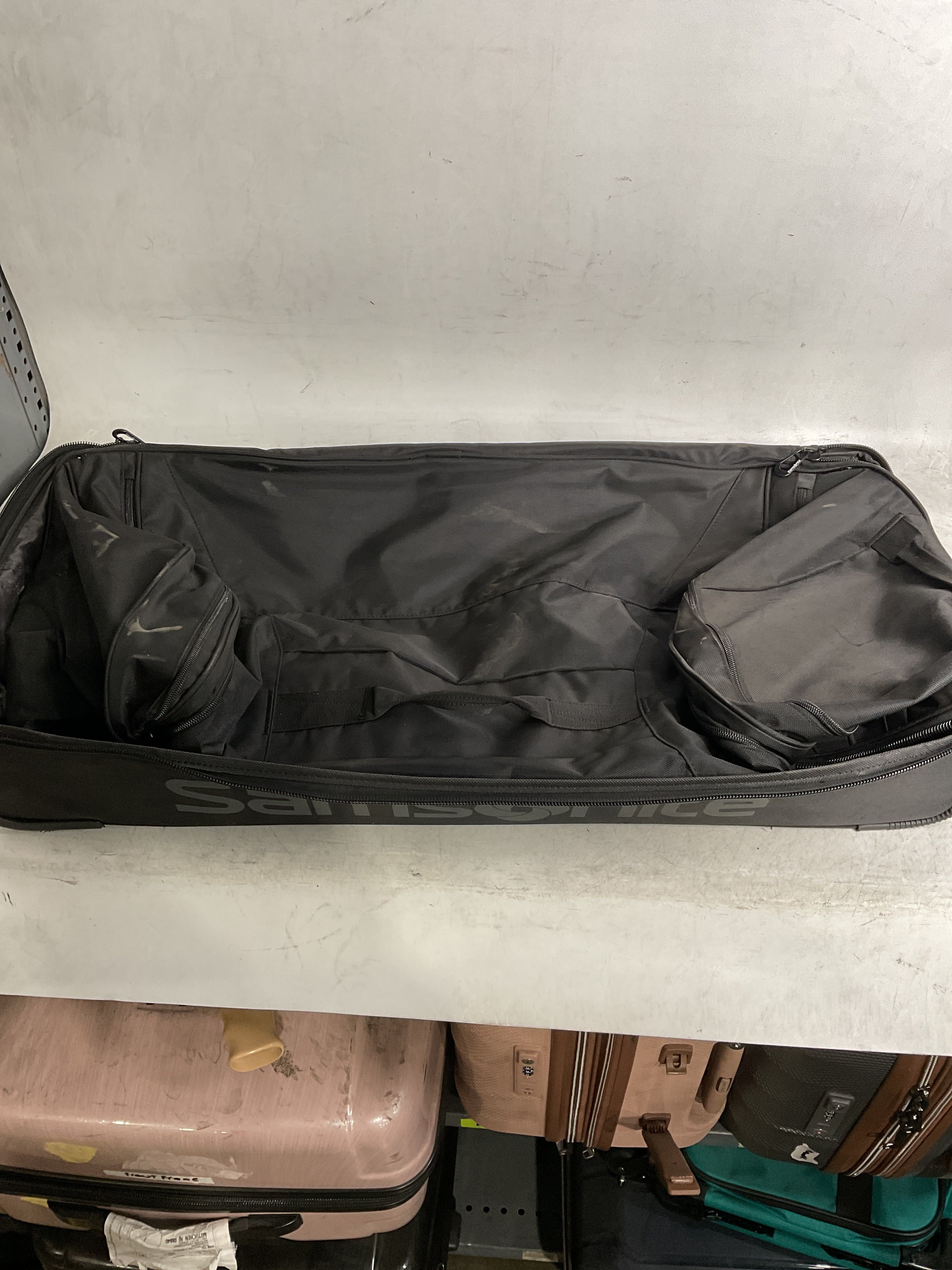 Samsonite Andante 2 Wheeled 28-Inch Duffle ( All Black , 28-Inch ) All Black 28 Inch U9