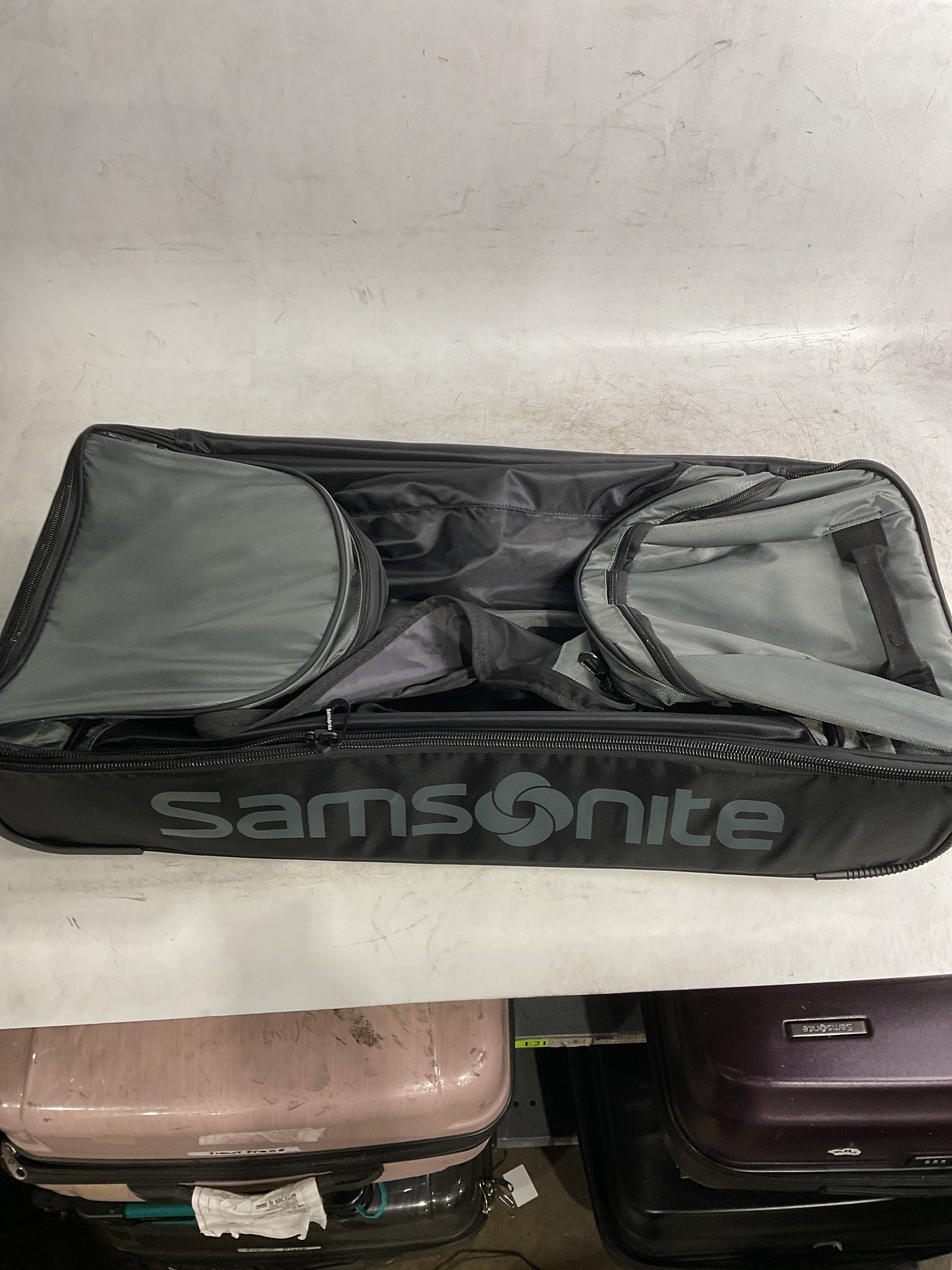 Samsonite Andante 2 Wheeled 28-Inch Duffle ( Moss Green/Black , 28-Inch ) Moss Green/Black 28 Inch U3