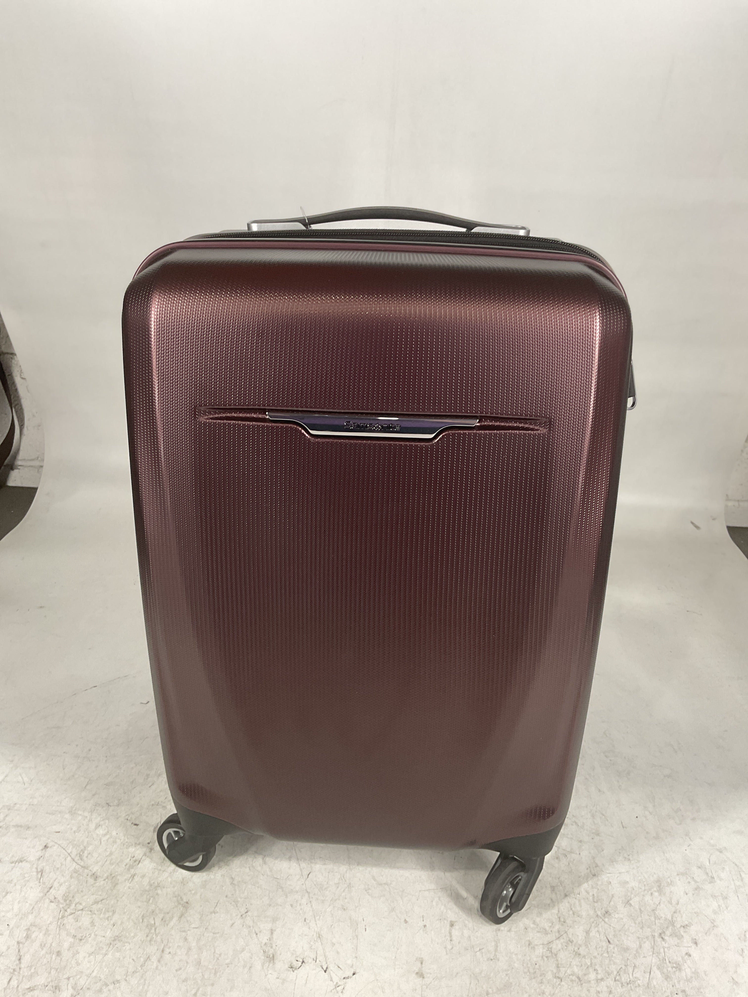 Samsonite Winfield 3 DLX Spinner U2