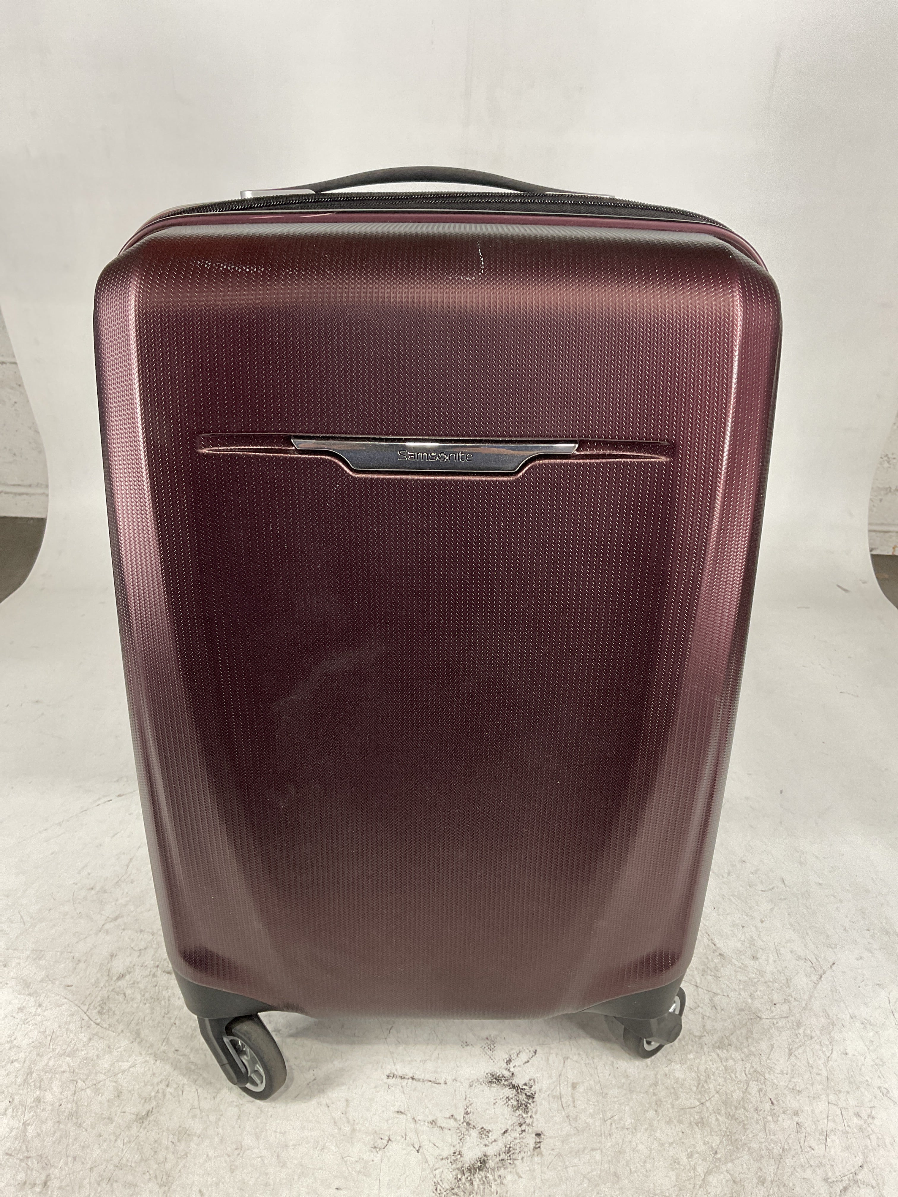 Samsonite Winfield 3 DLX Spinner U3