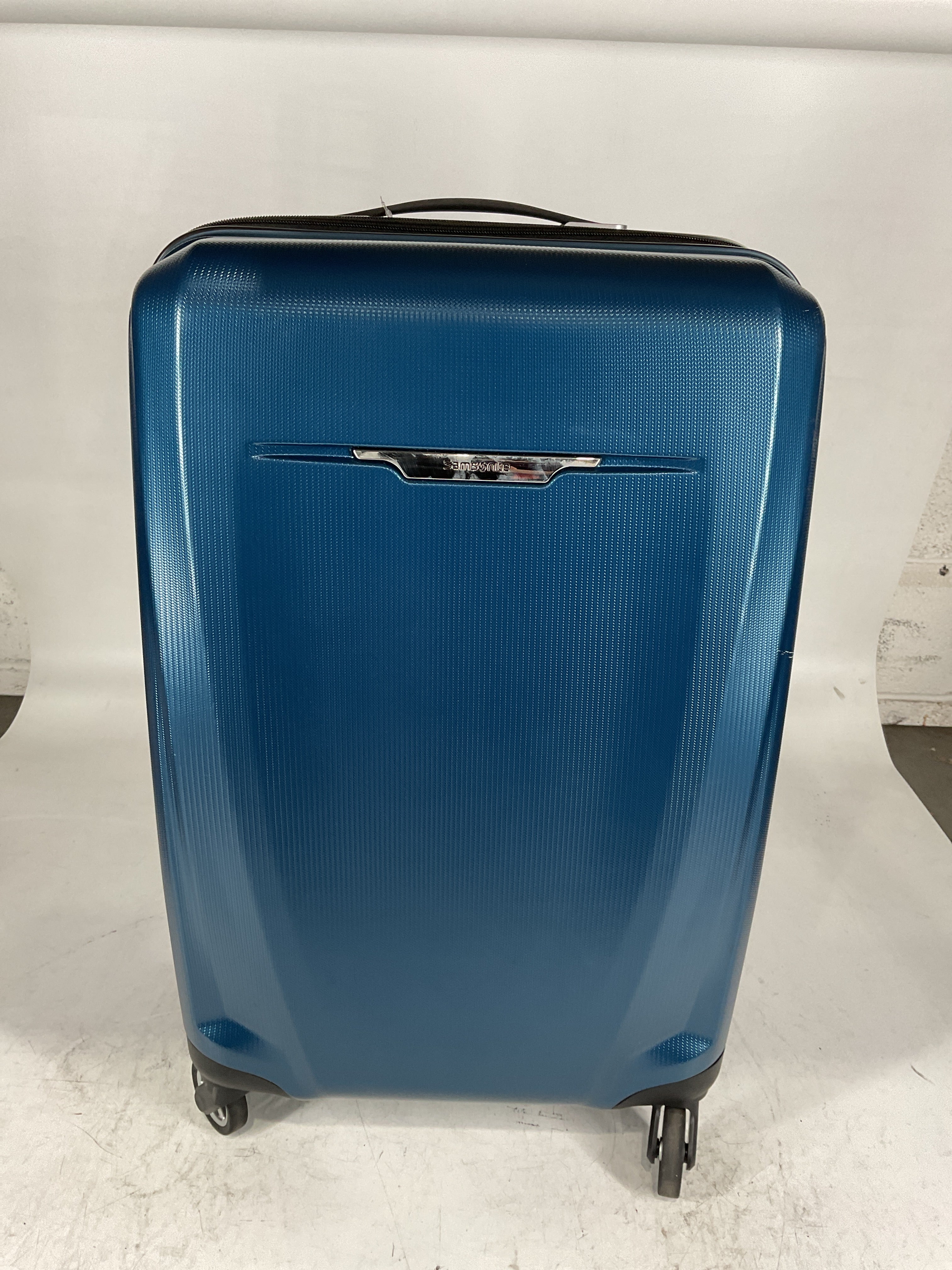 Samsonite Winfield 3 DLX Spinner U3